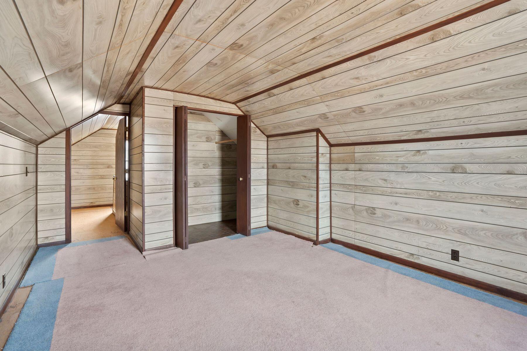 5575 N Navajo Ave