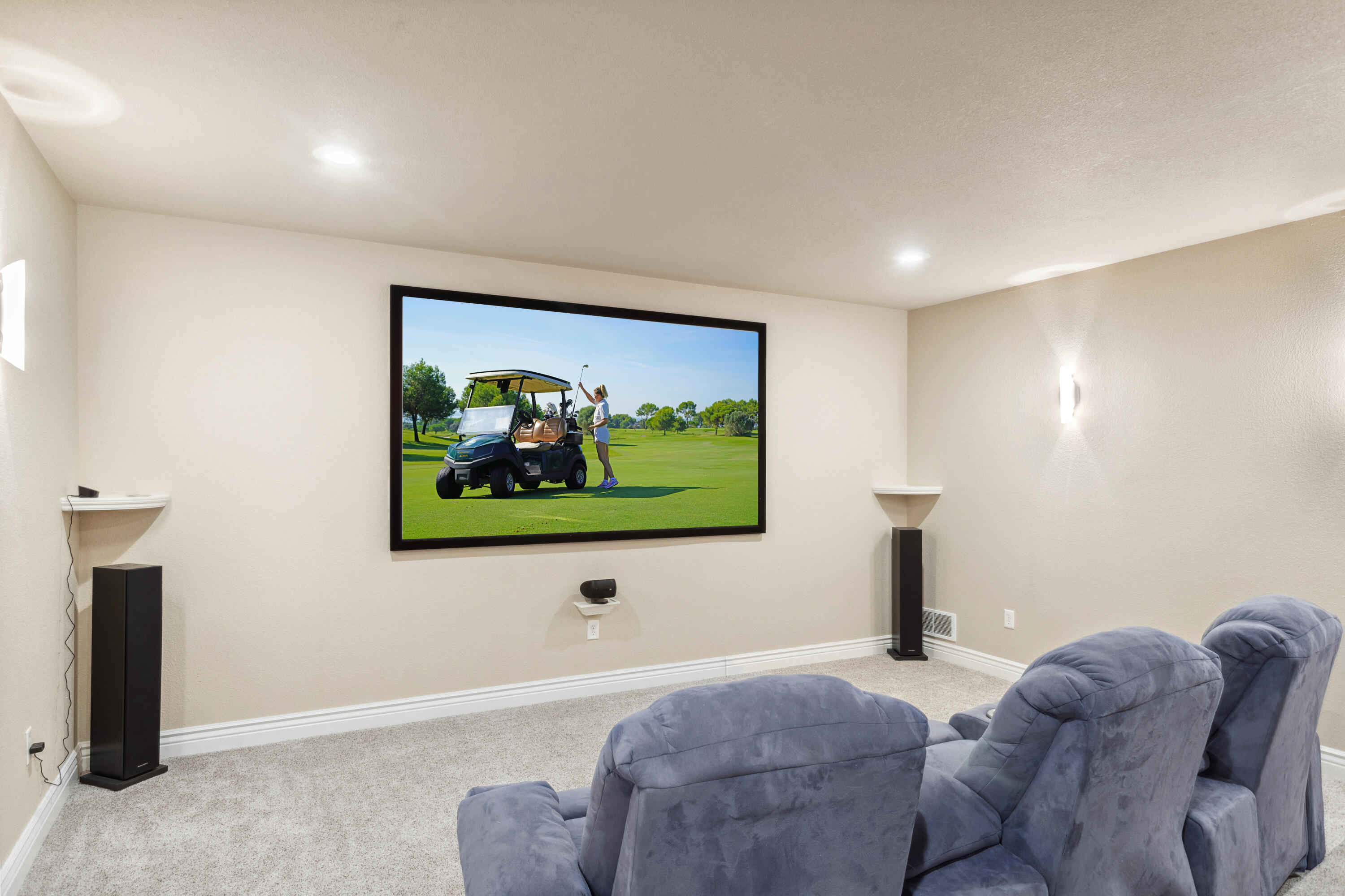 1561 Prestwick Dr