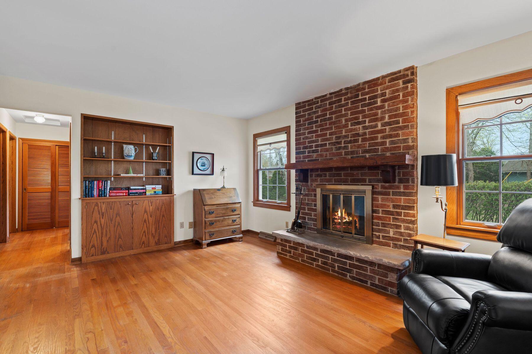 2465 Castle Ct