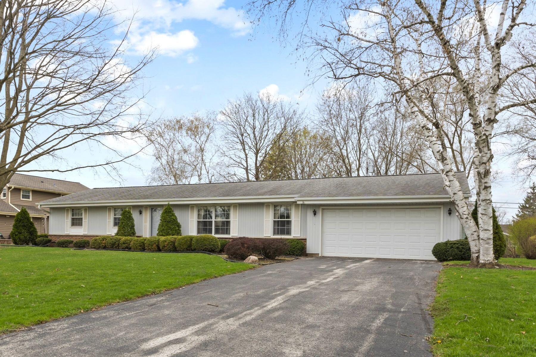 2465 Castle Ct
