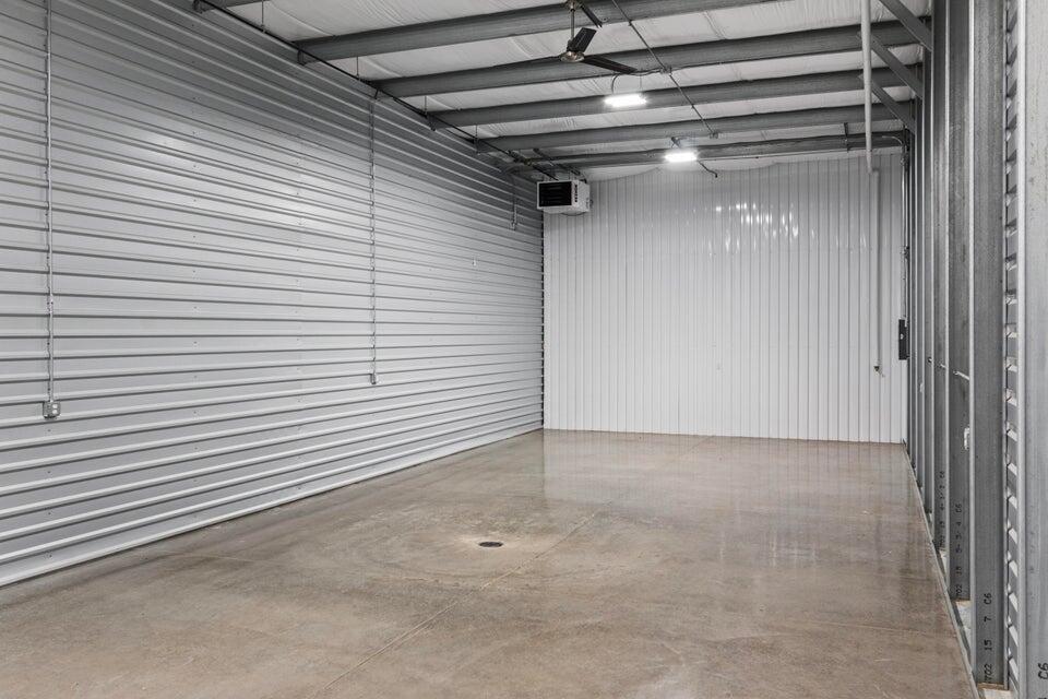 1251 Arthur Dr