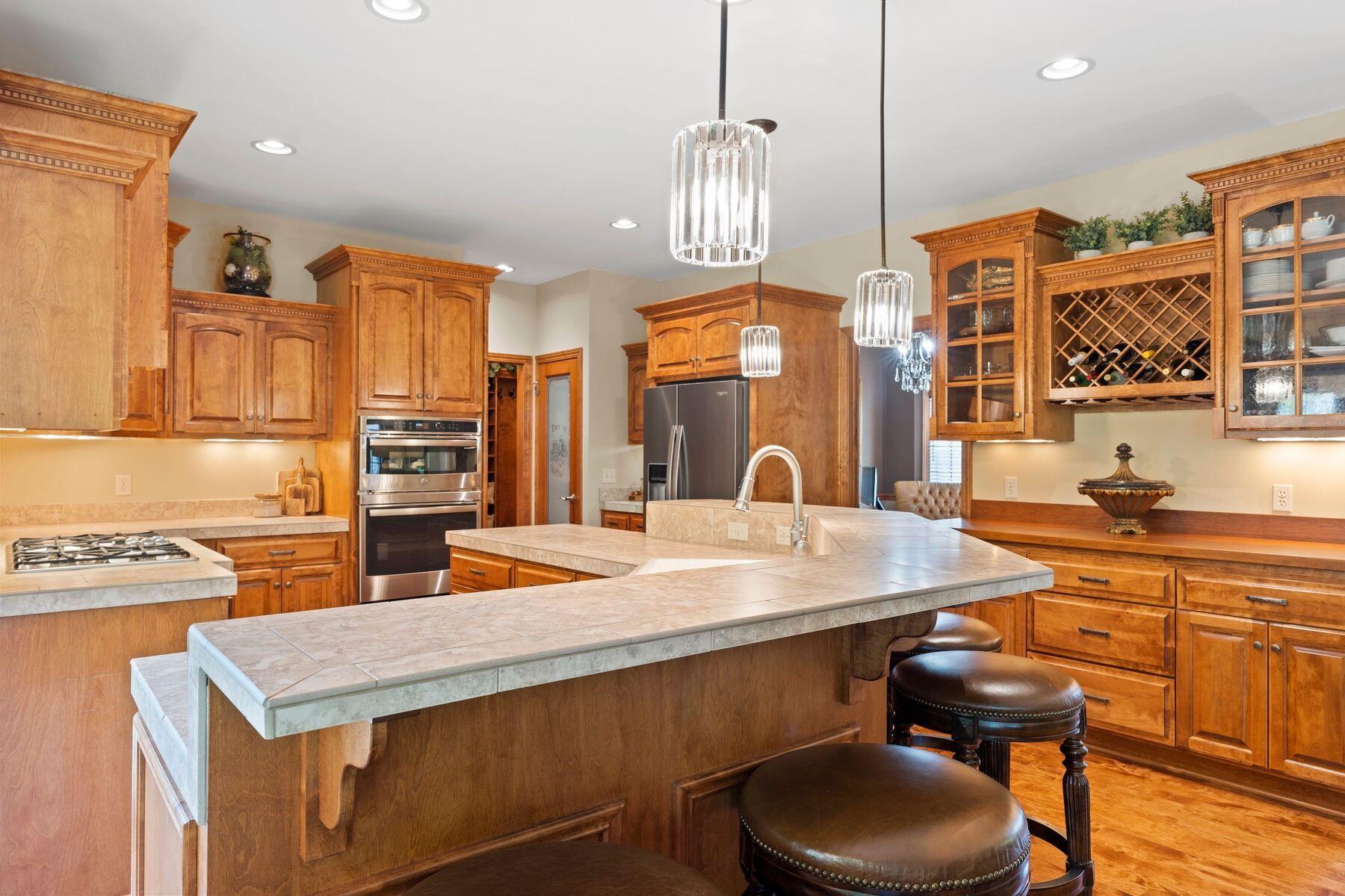 1828 Glenn Spring Ct
