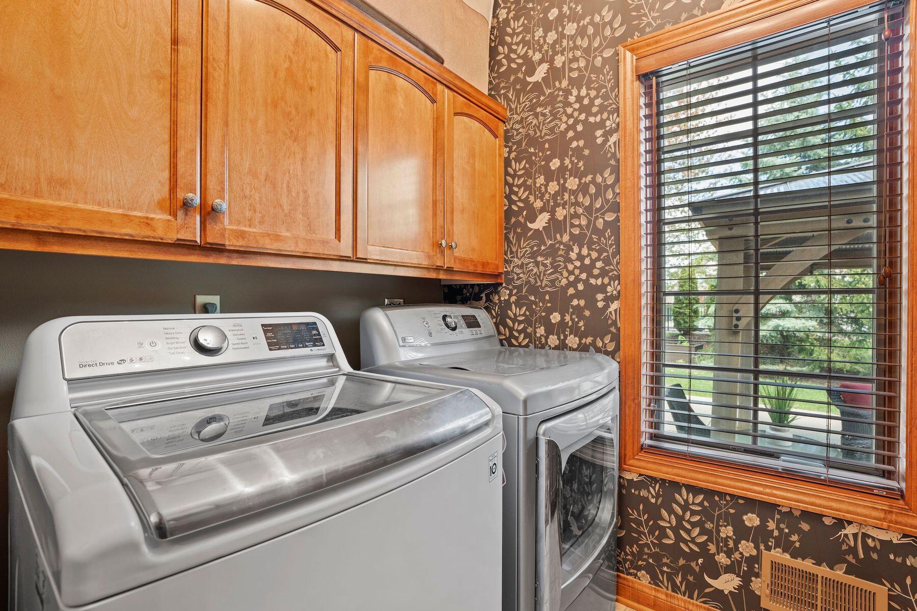 1828 Glenn Spring Ct
