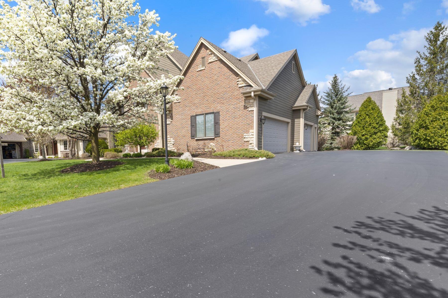 1828 Glenn Spring Ct