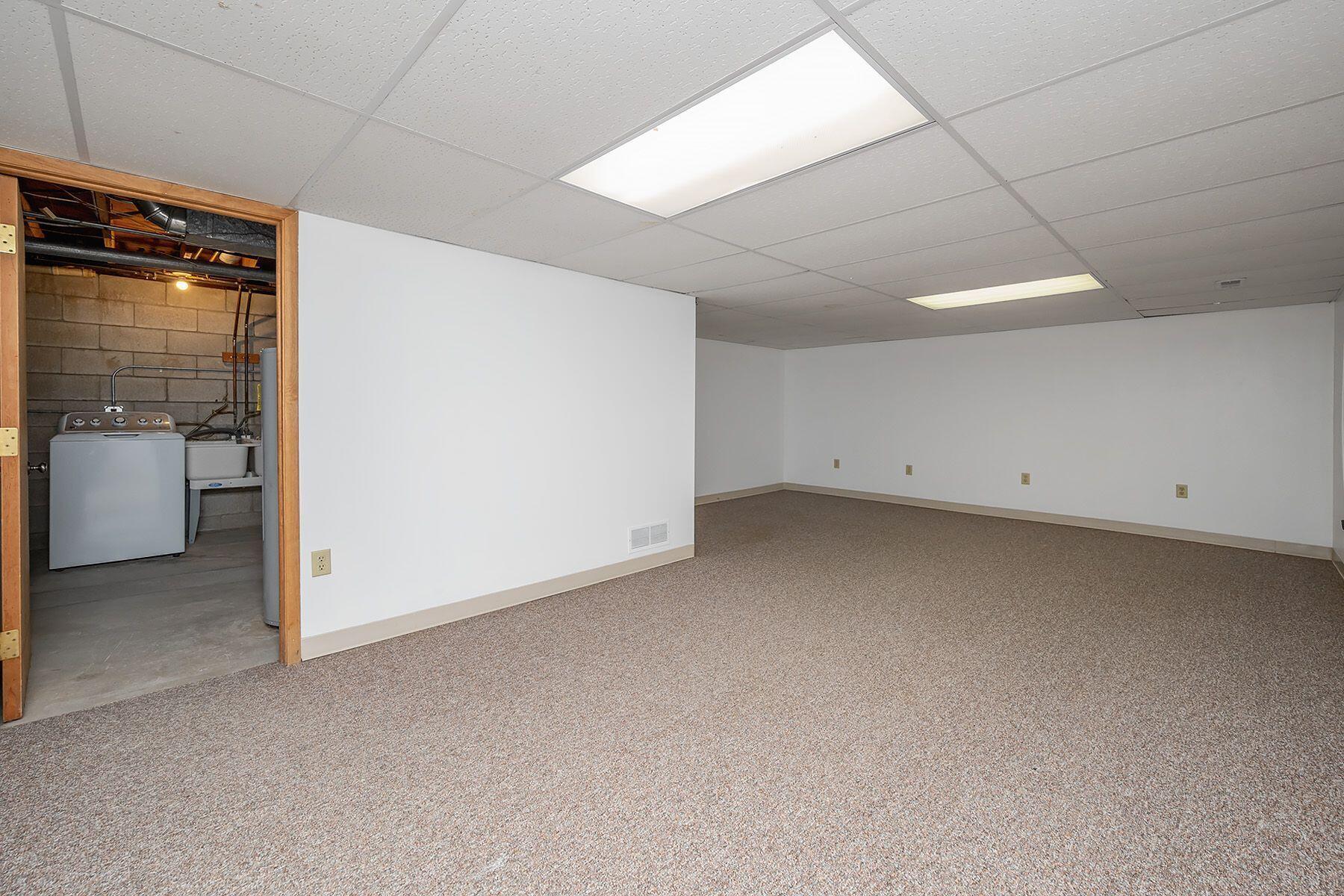 17652 Nassau Dr