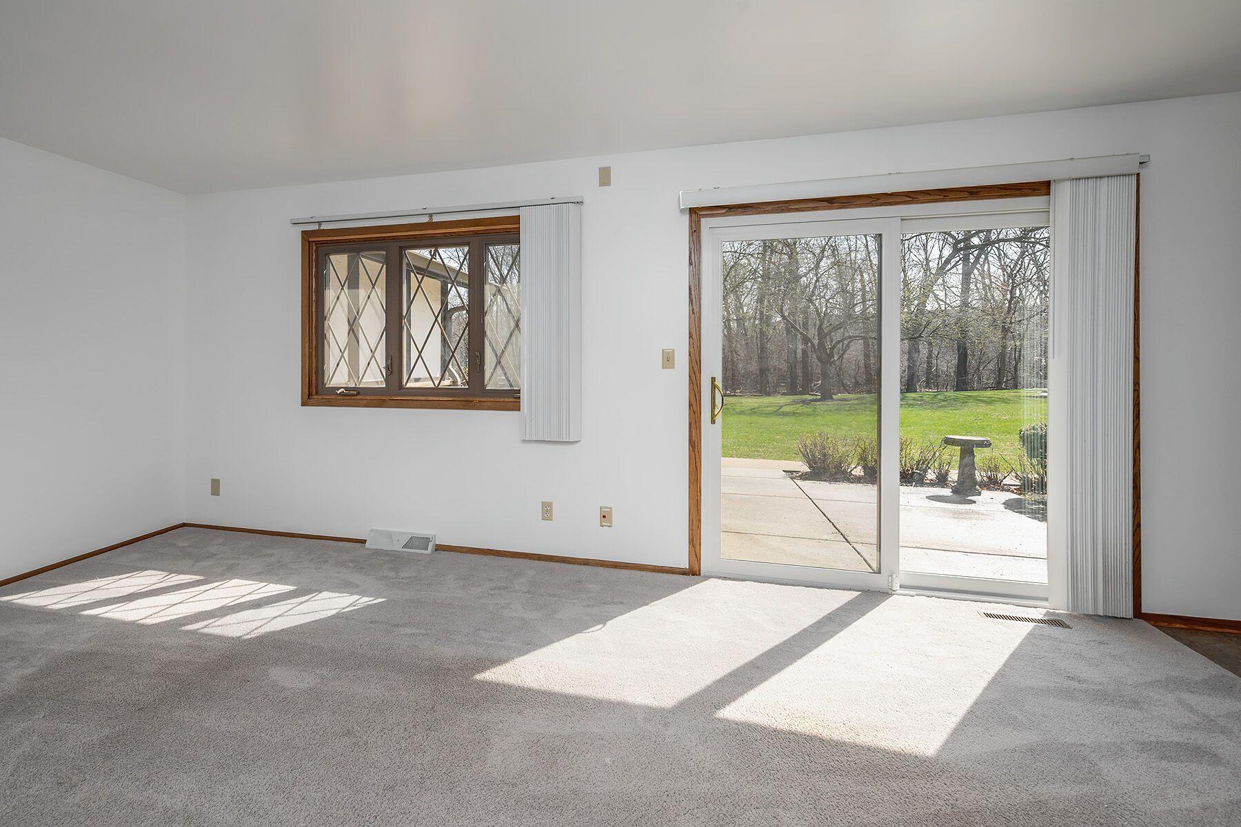 17652 Nassau Dr