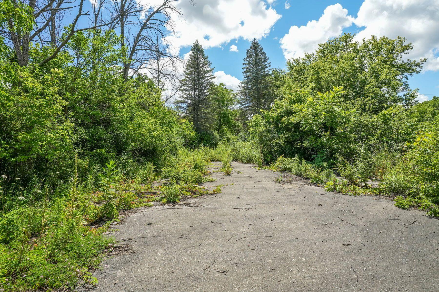 5000 3 Mile Rd