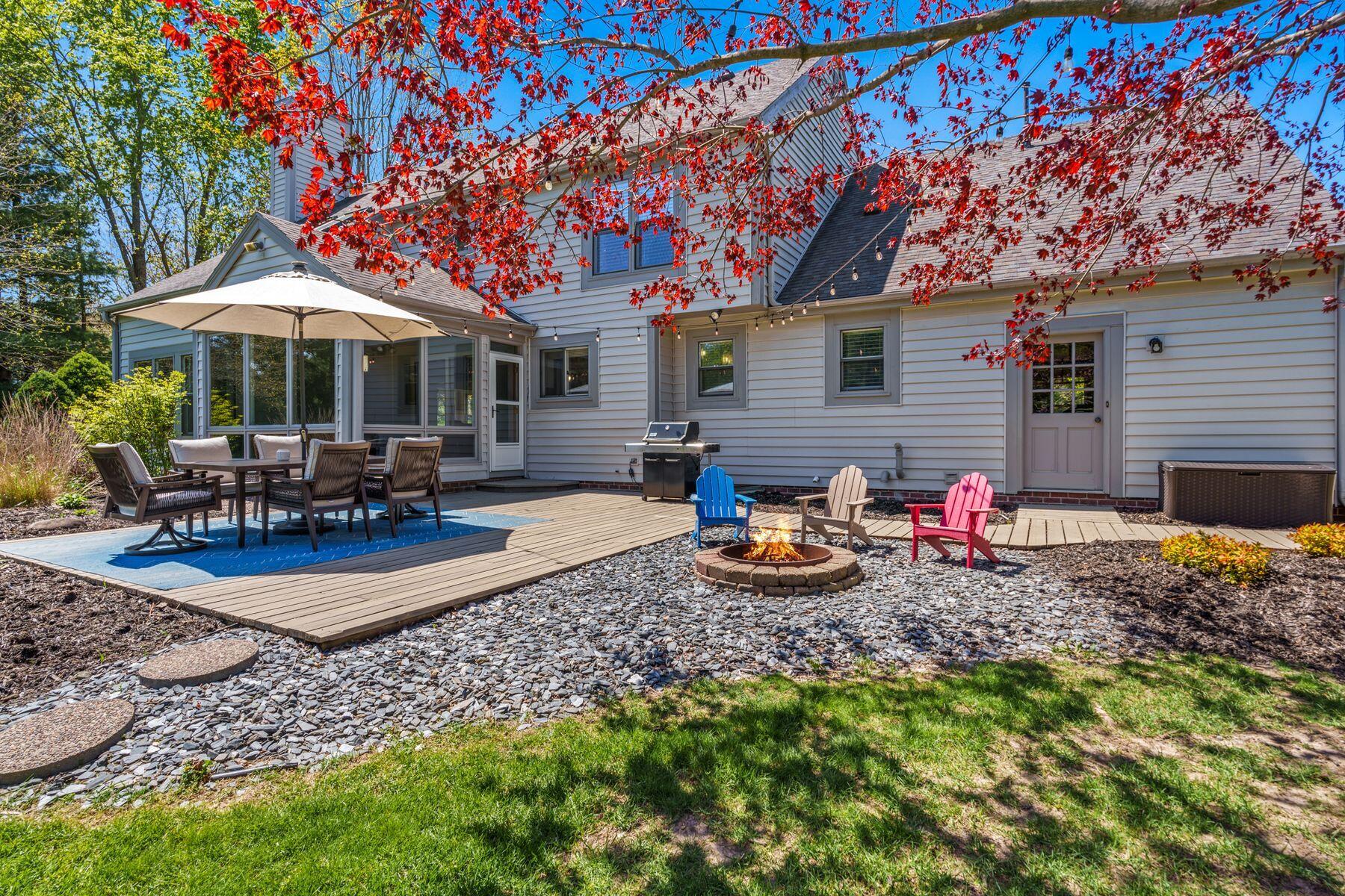 W291N1124 Churchview Dr