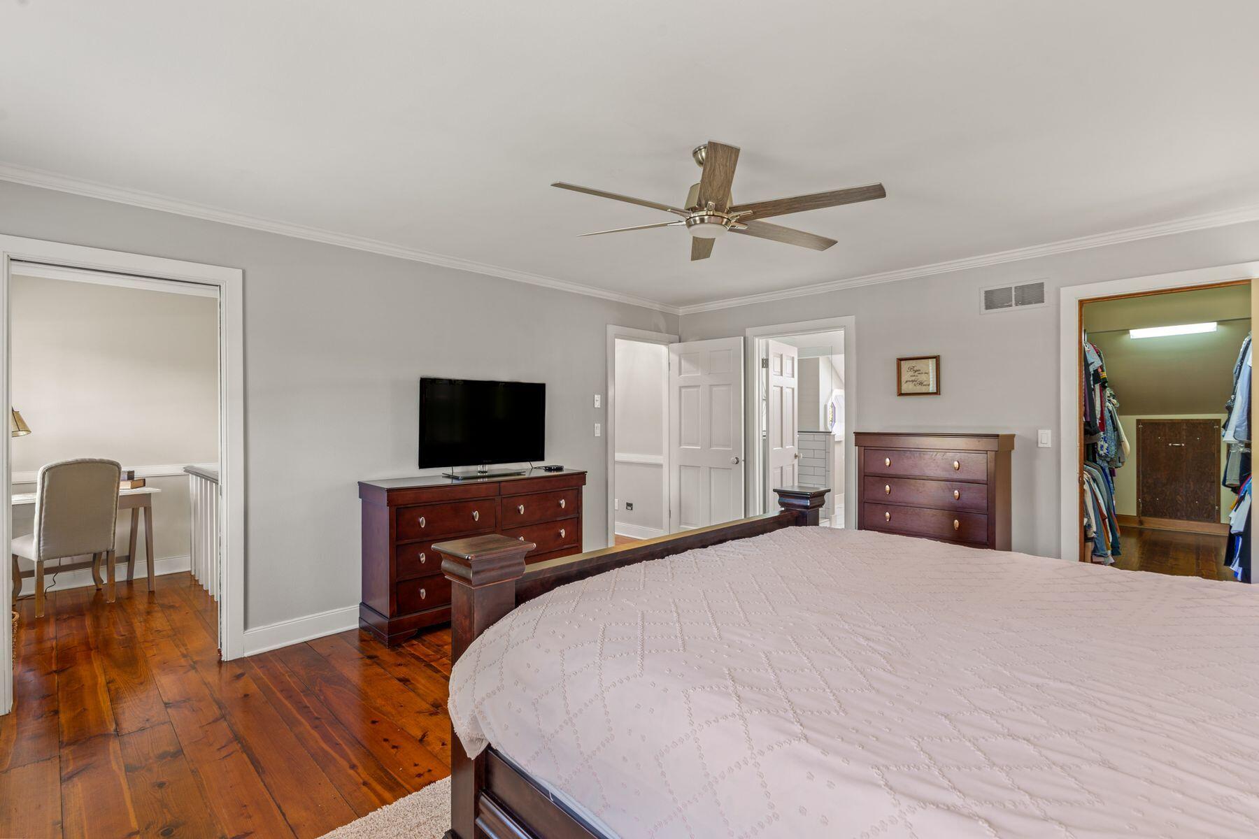 W291N1124 Churchview Dr