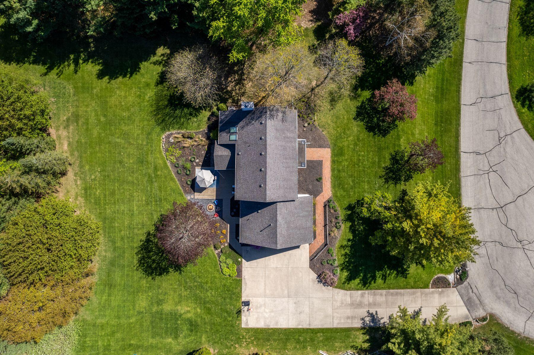 W291N1124 Churchview Dr