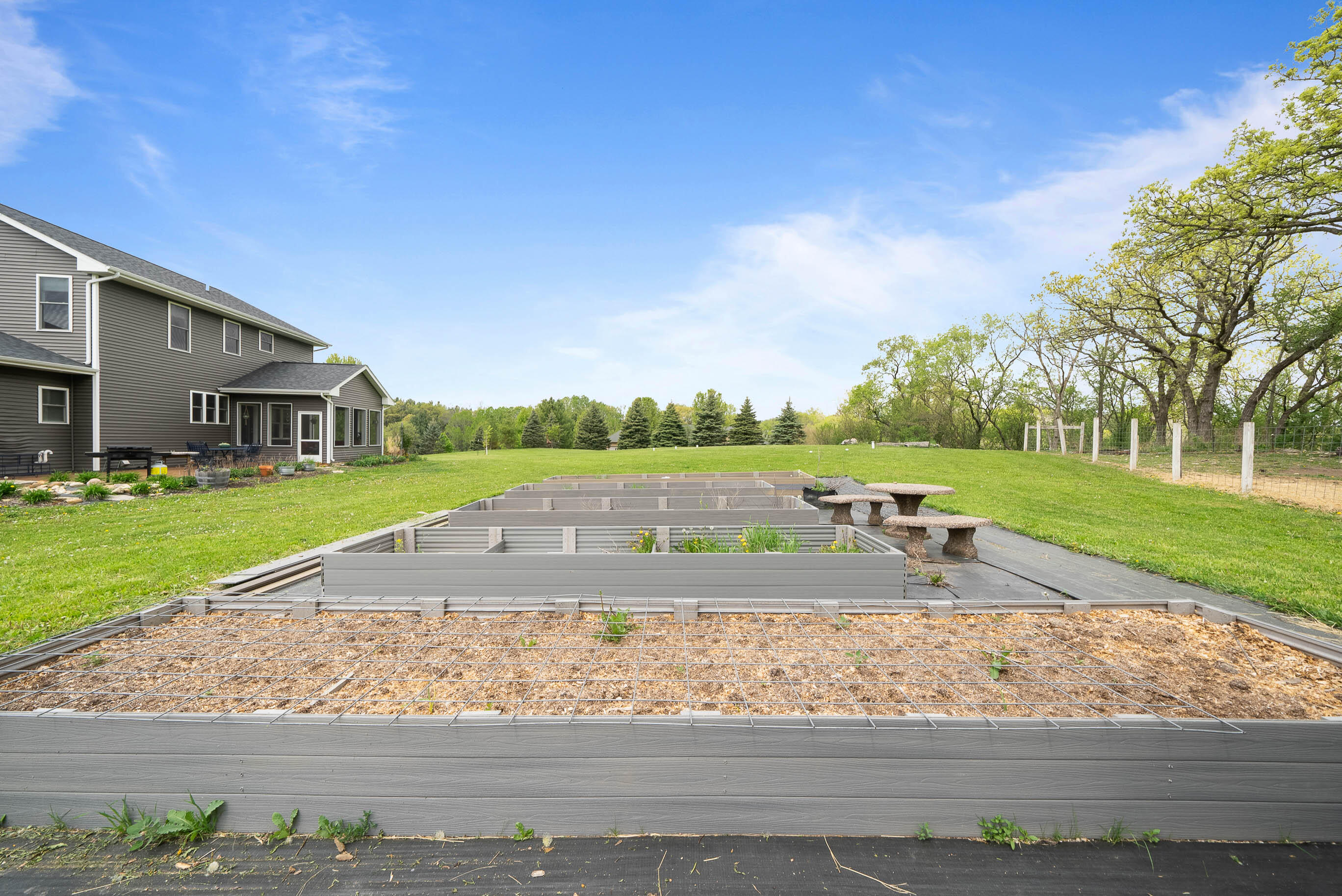 2577 Back Rd