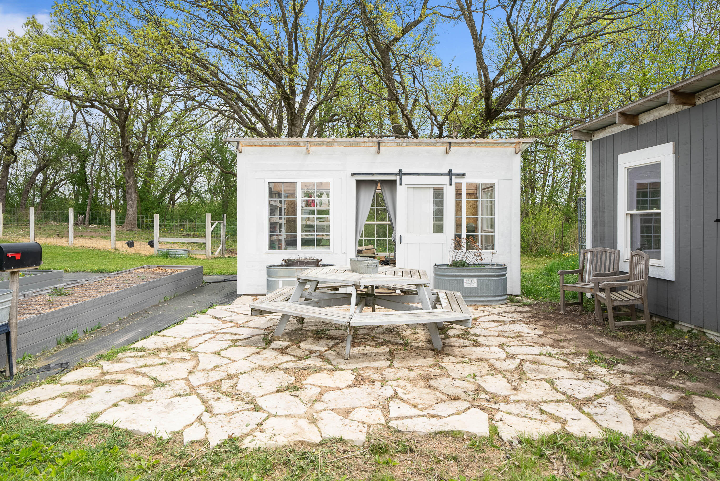 2577 Back Rd