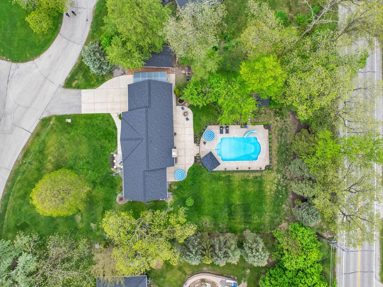 4619 Stonebridge Dr