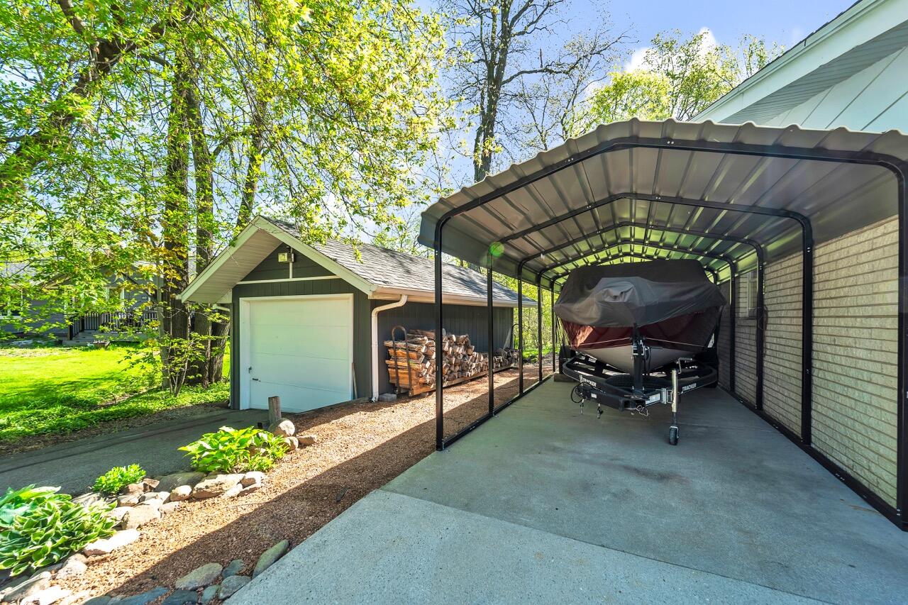4619 Stonebridge Dr