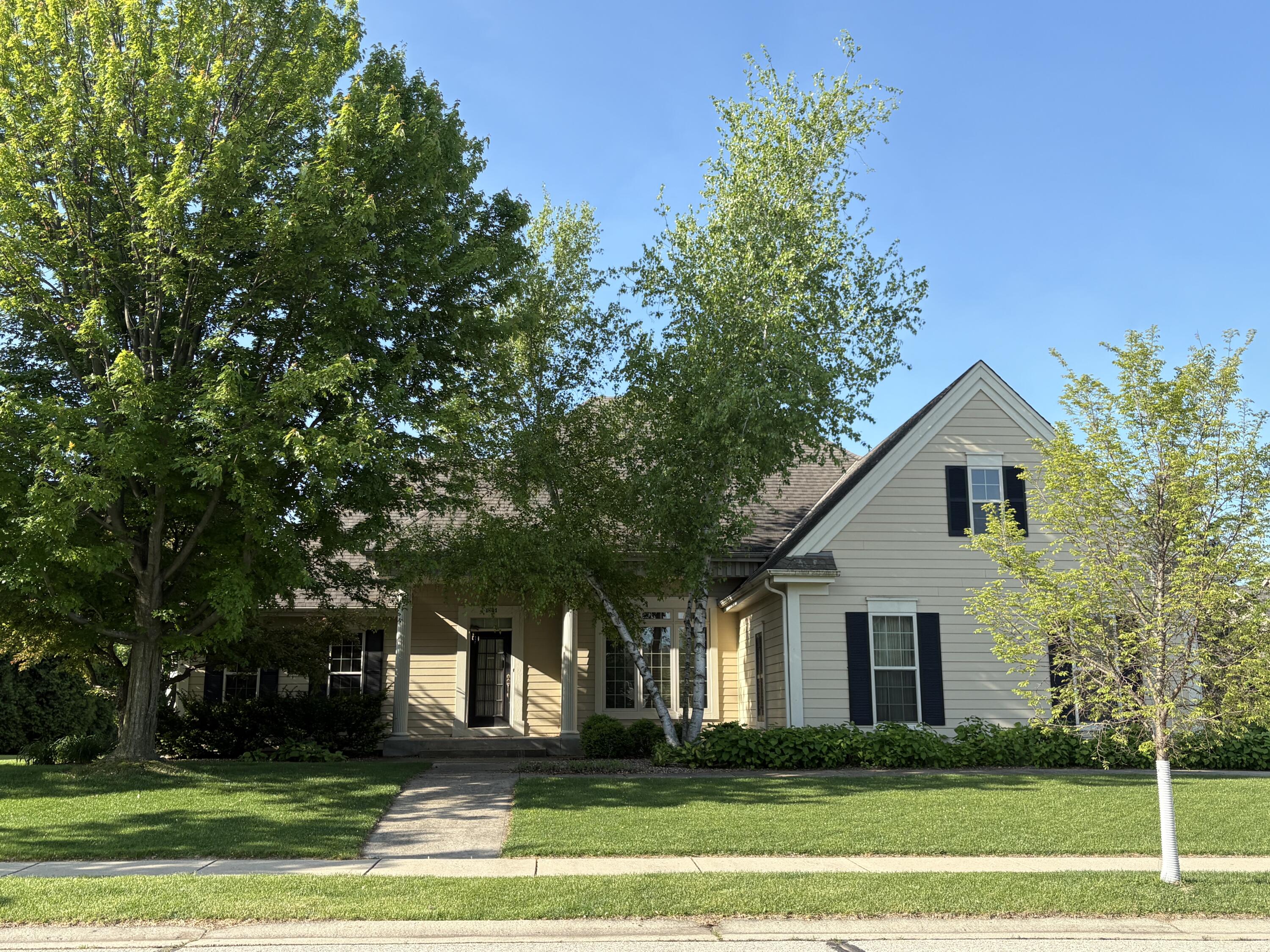 1831 Springhouse Dr