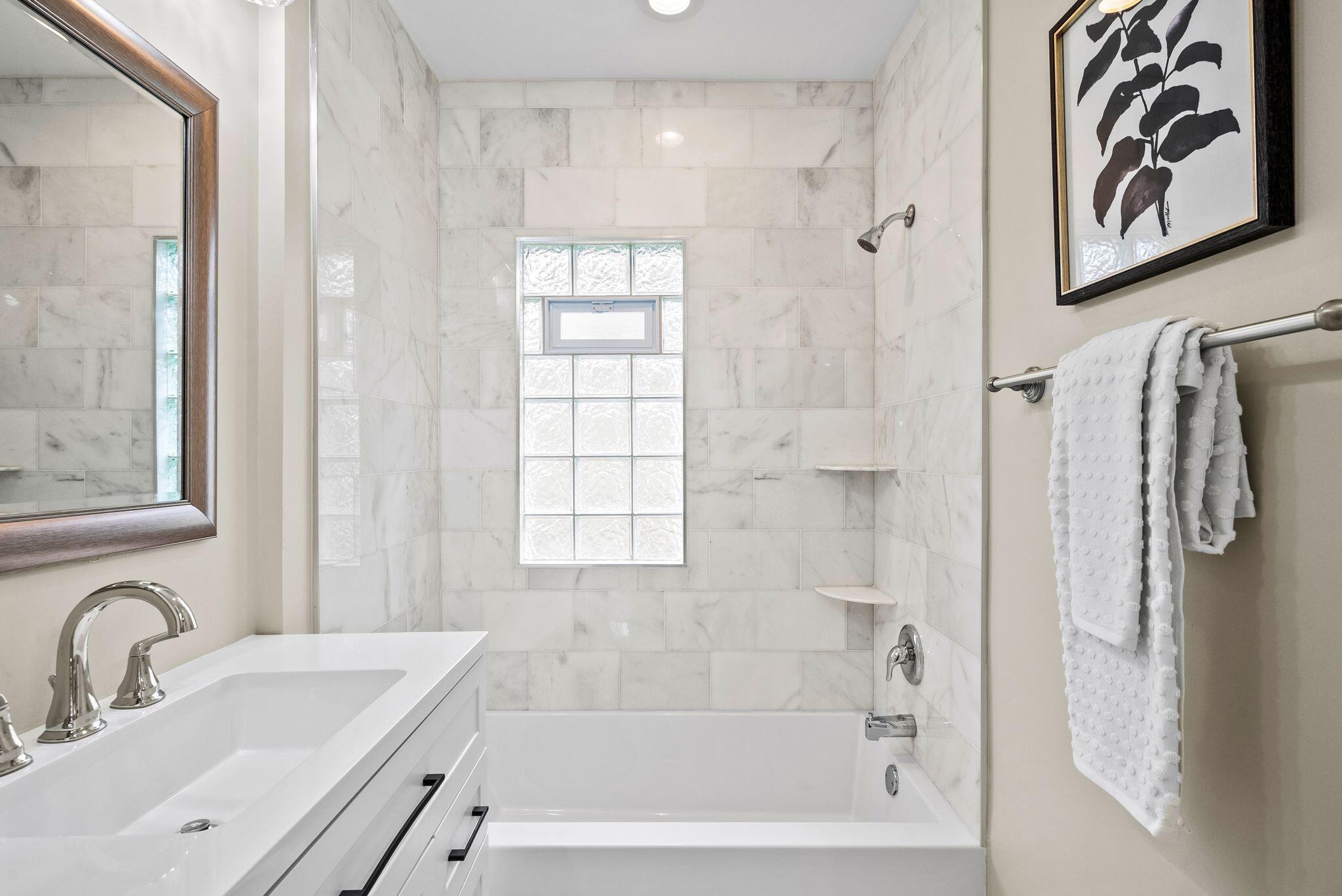 5001 N Bay Ridge Ave