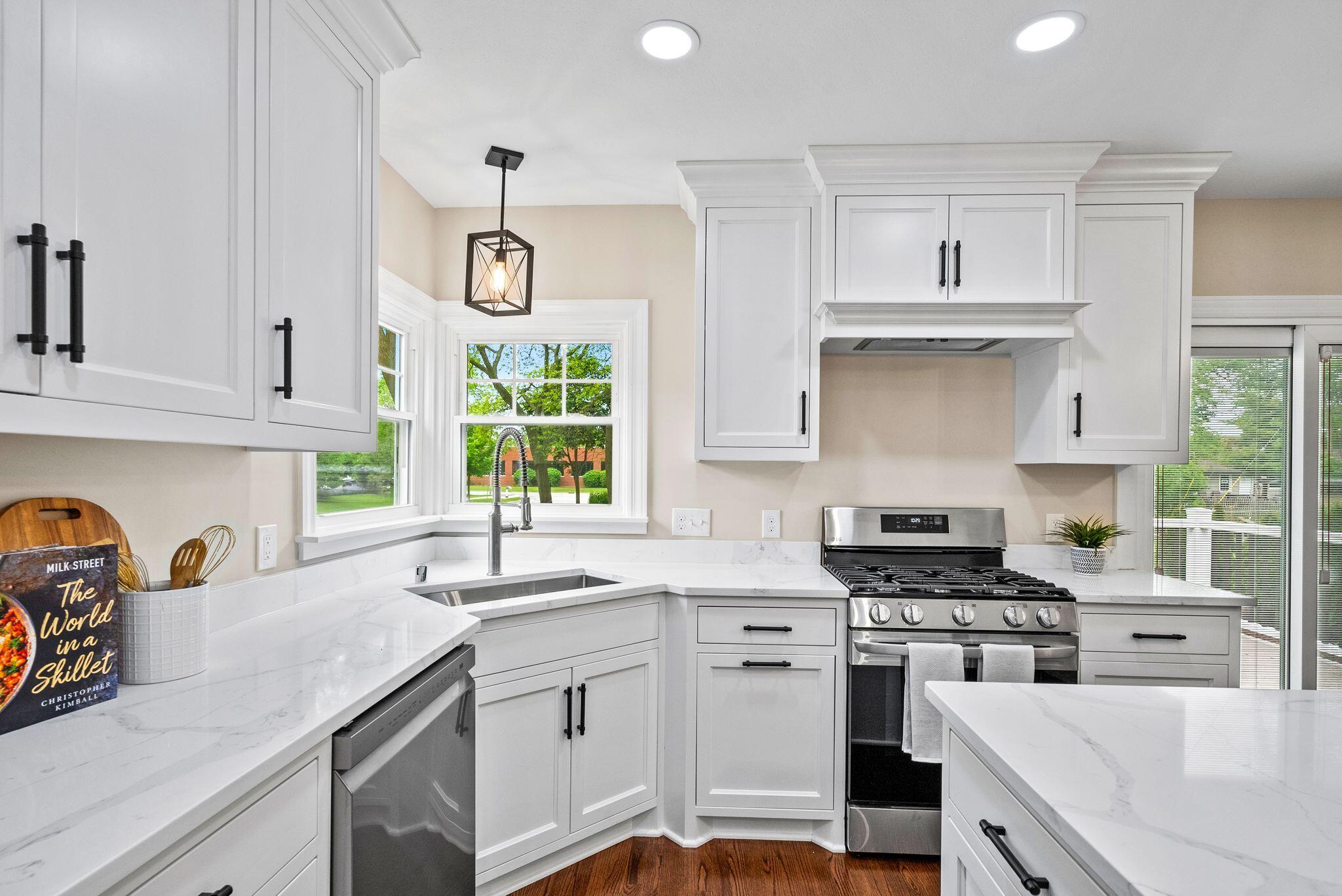 5001 N Bay Ridge Ave