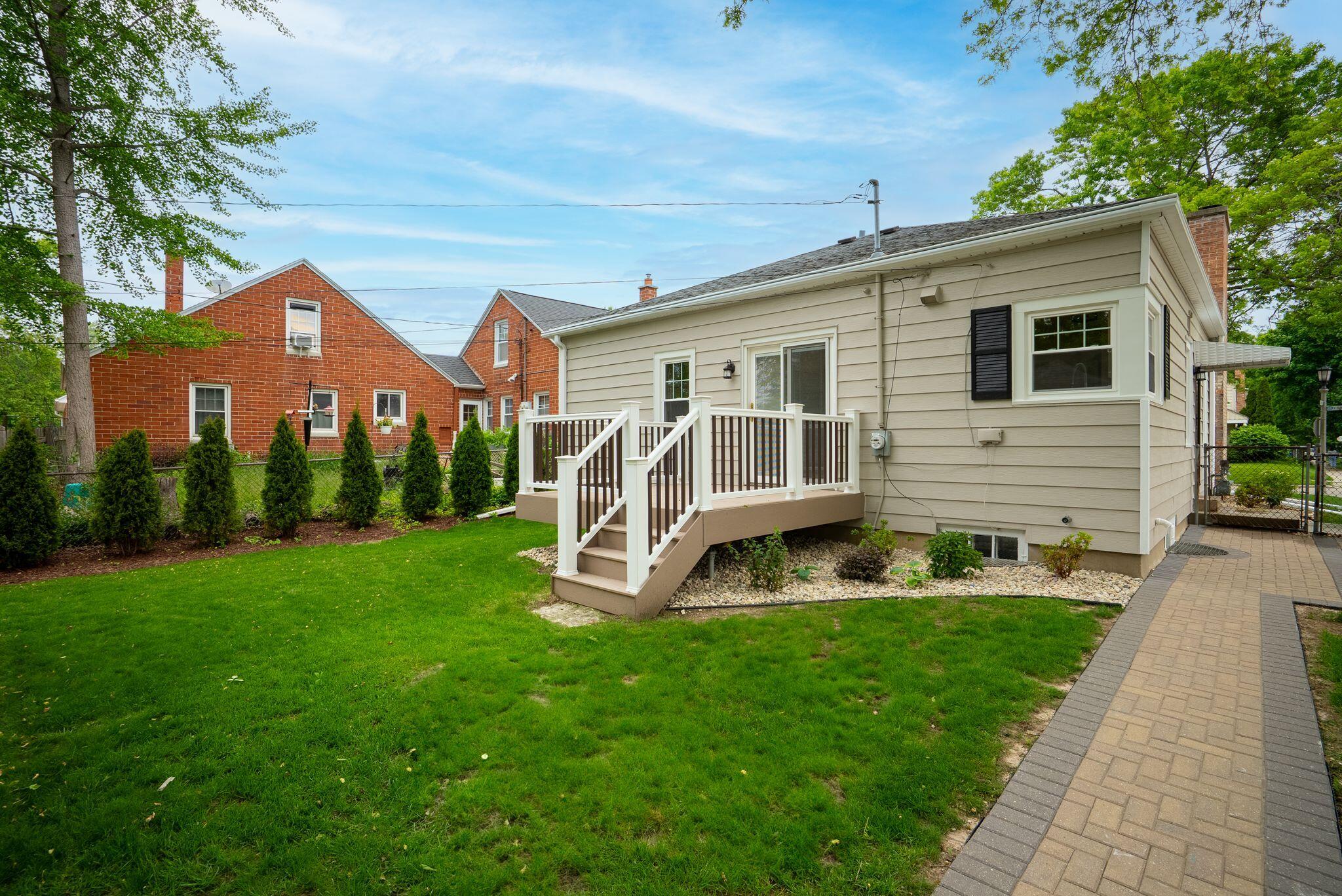 5001 N Bay Ridge Ave