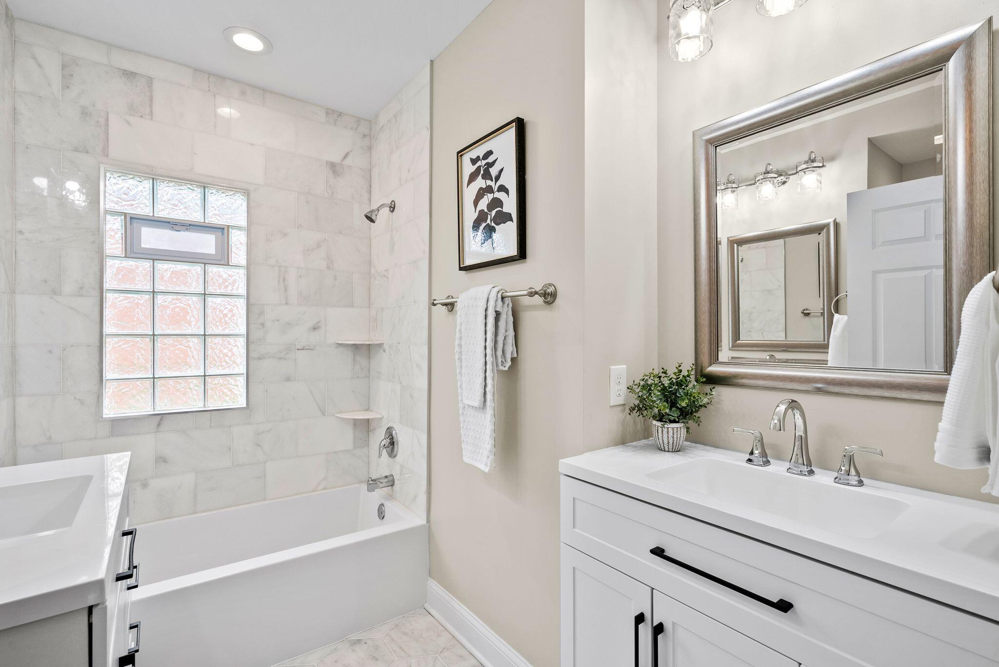 5001 N Bay Ridge Ave