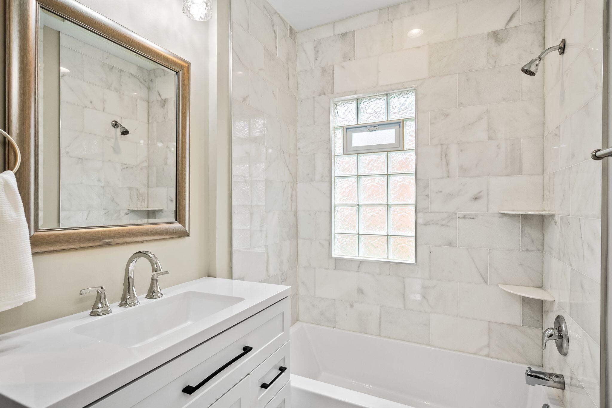 5001 N Bay Ridge Ave