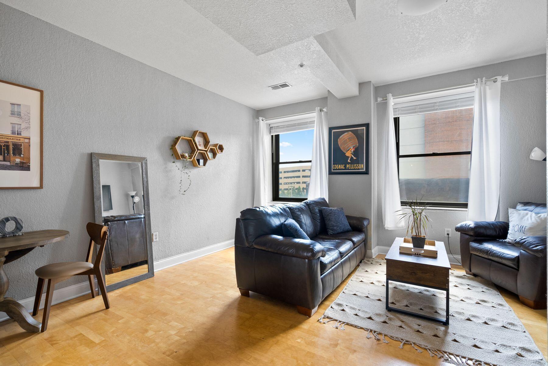 606 W Wisconsin Ave