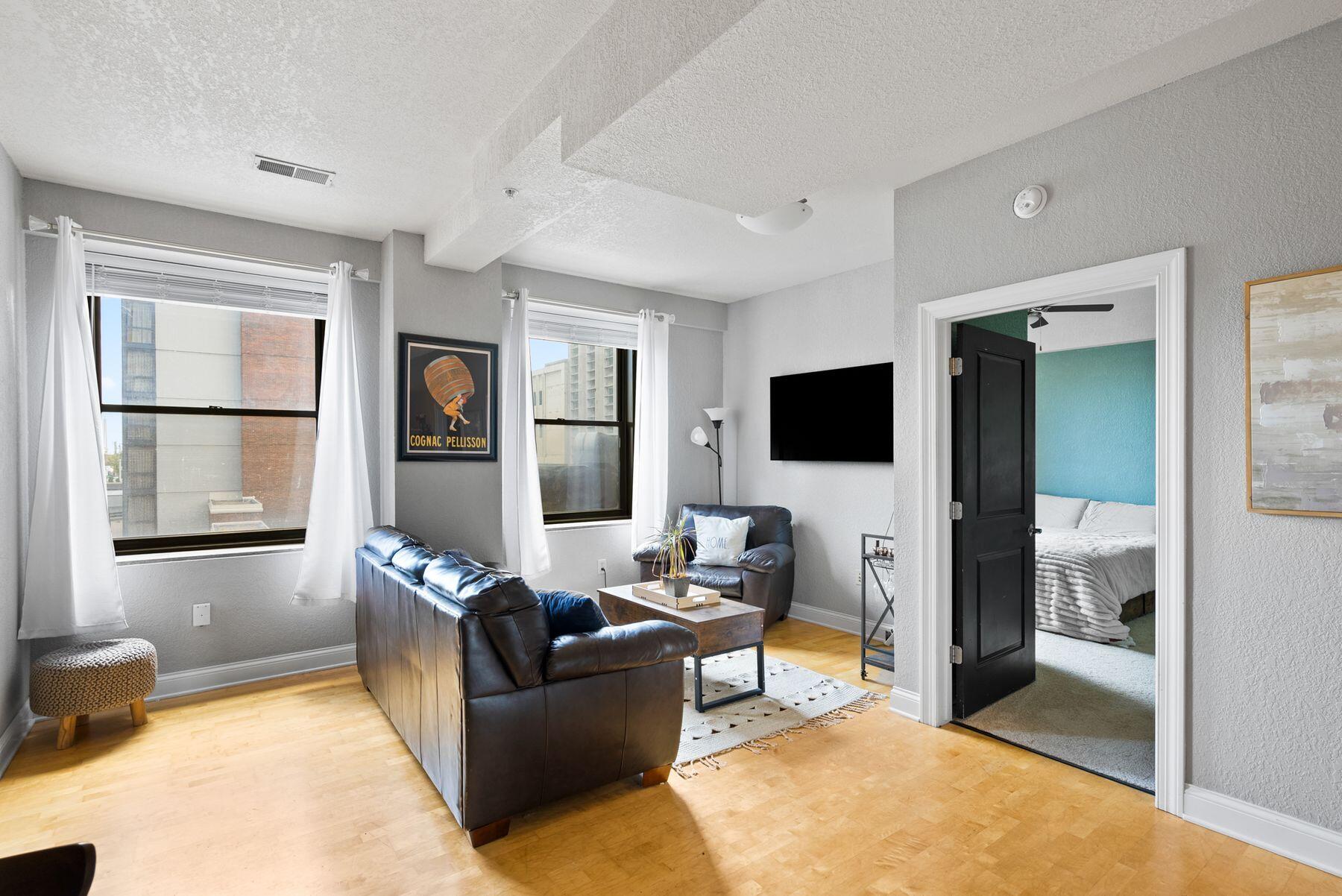 606 W Wisconsin Ave