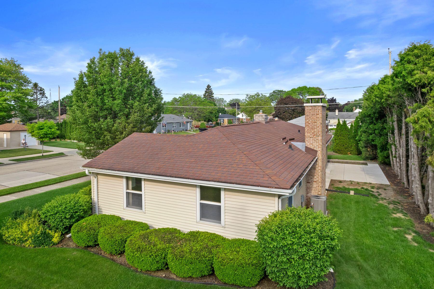 600 Lombard Ave