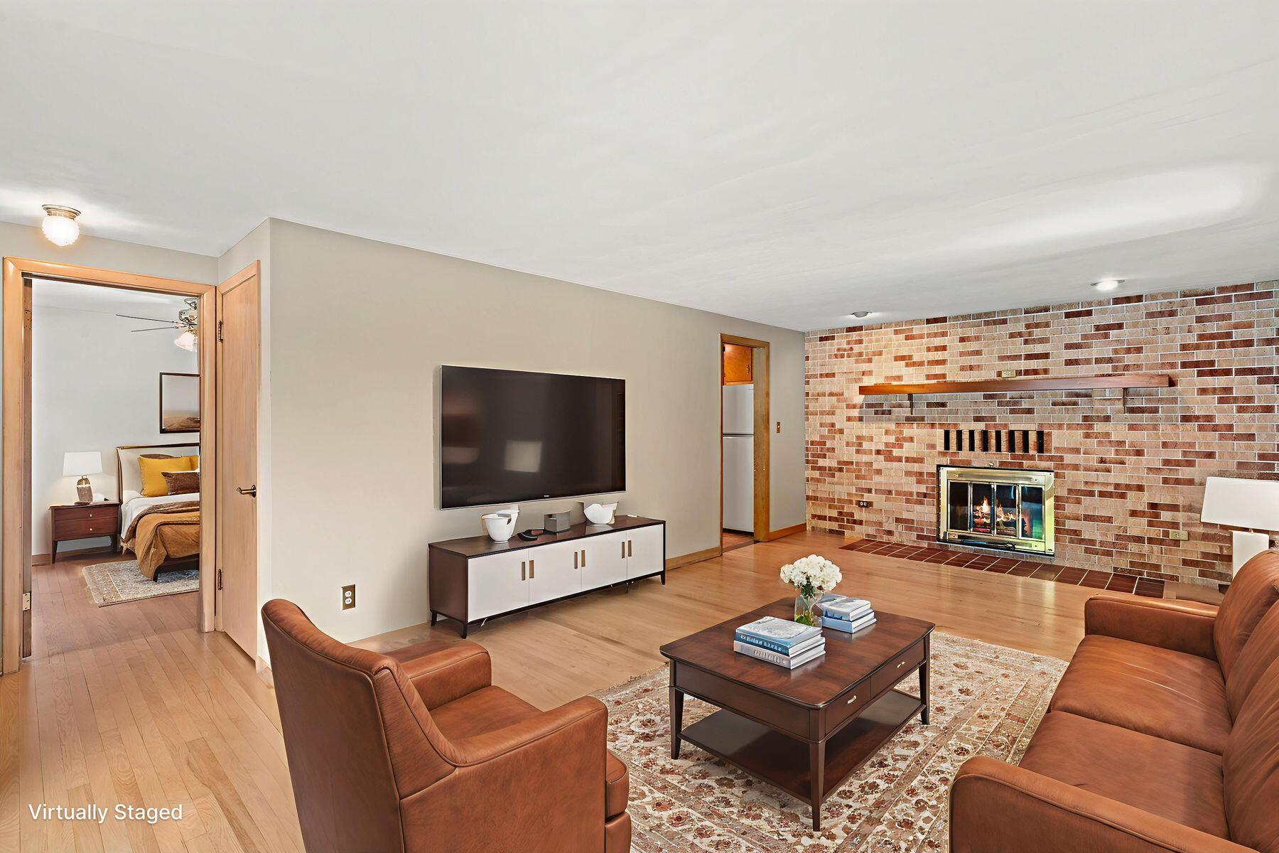 600 Lombard Ave