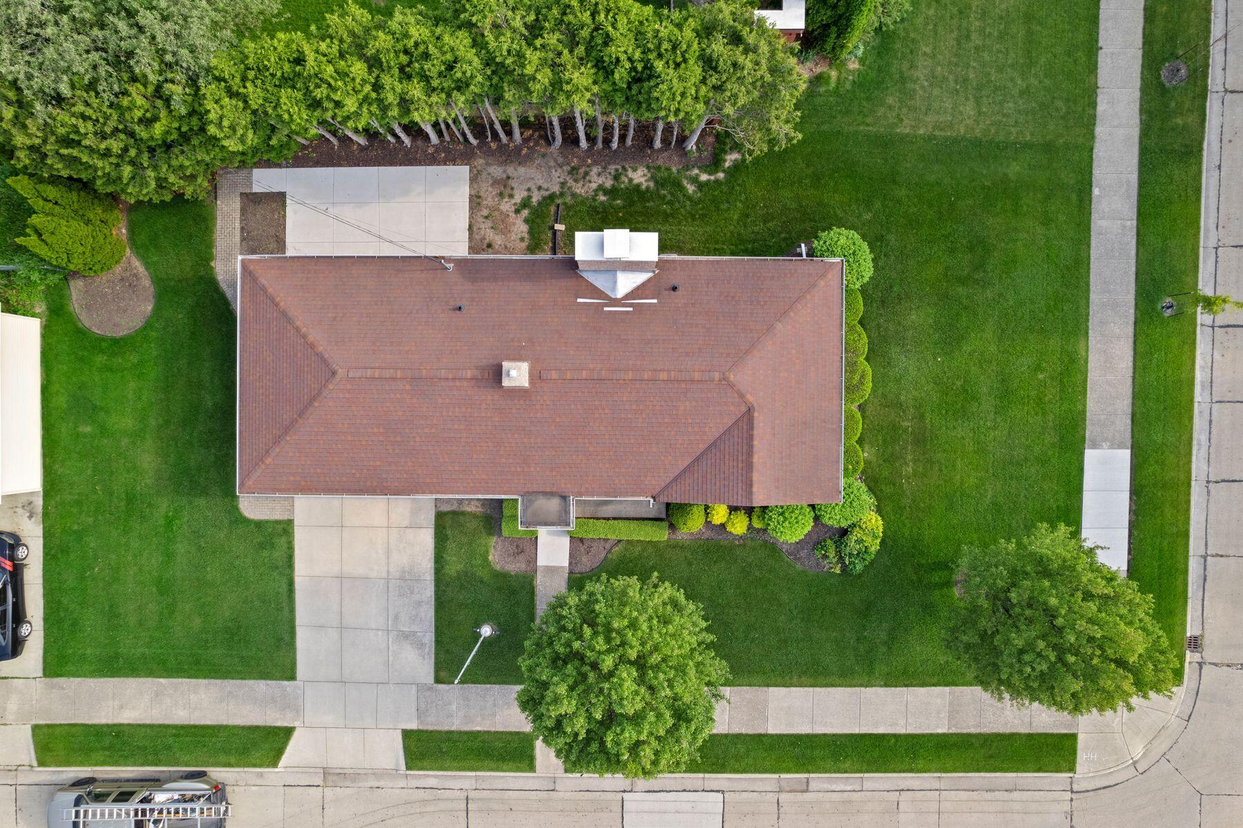 600 Lombard Ave