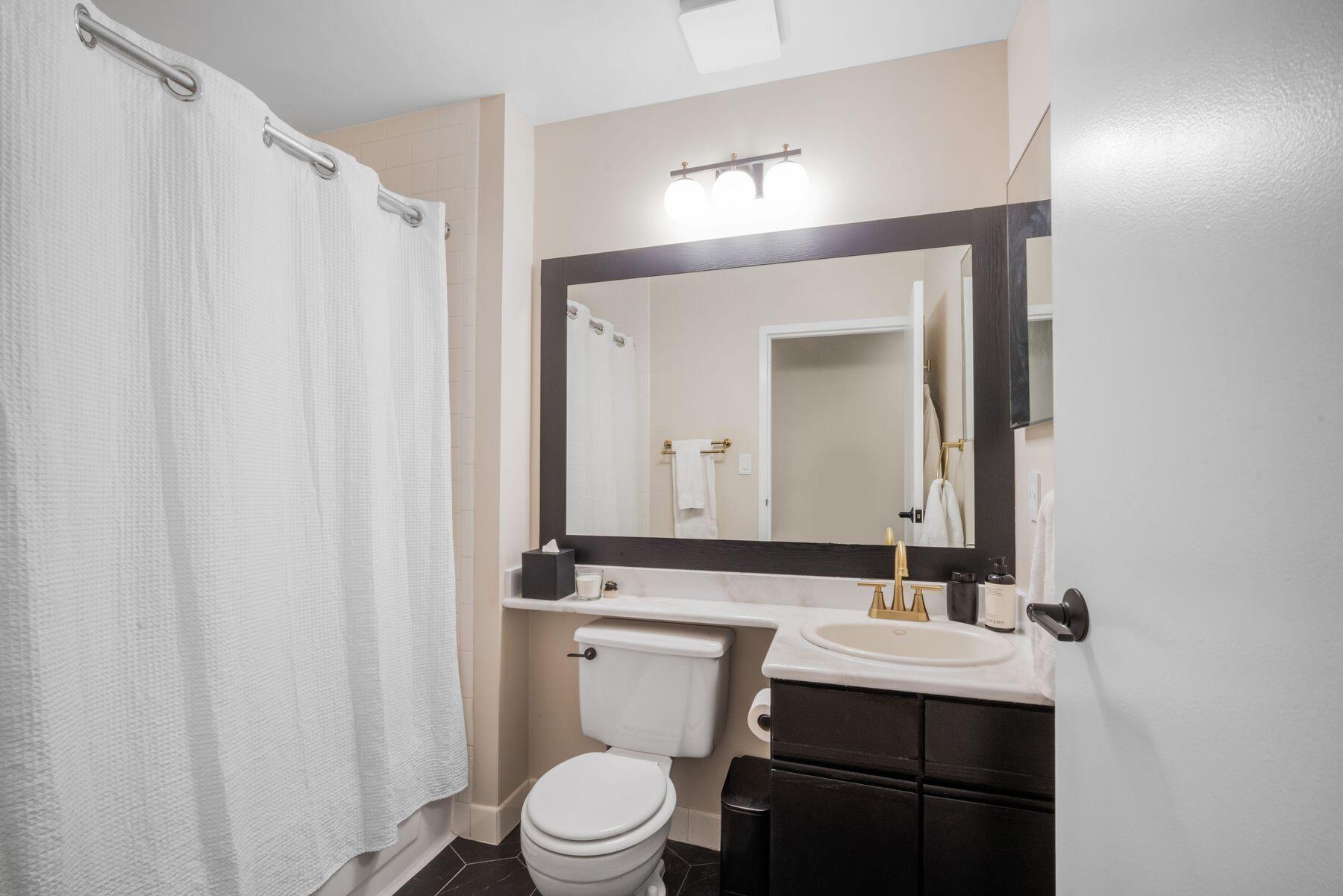 234 N Broadway -