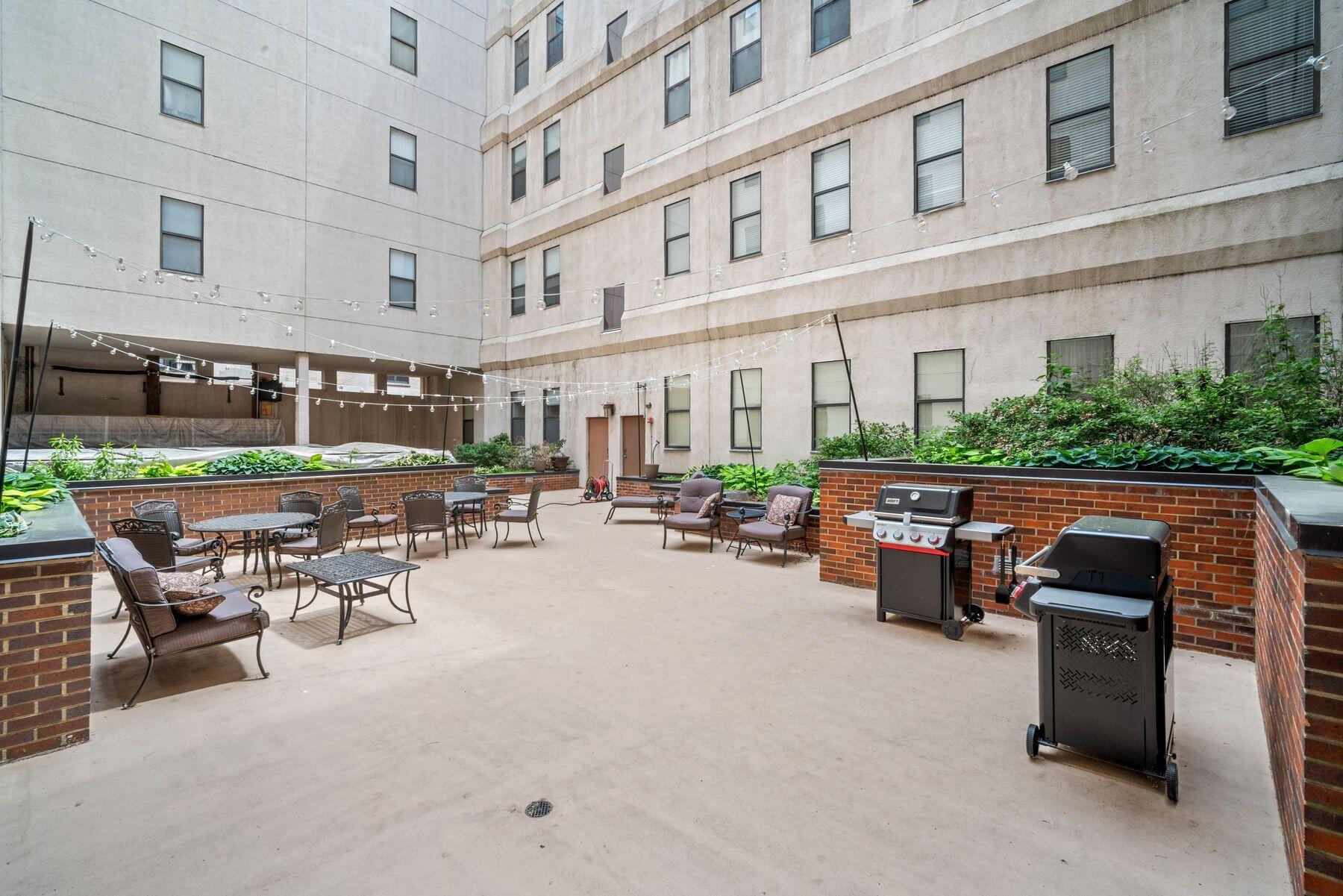 234 N Broadway -