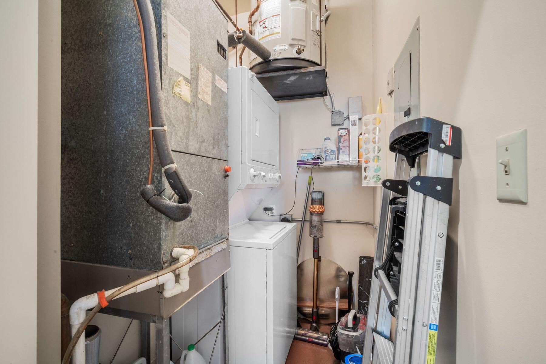 234 N Broadway -