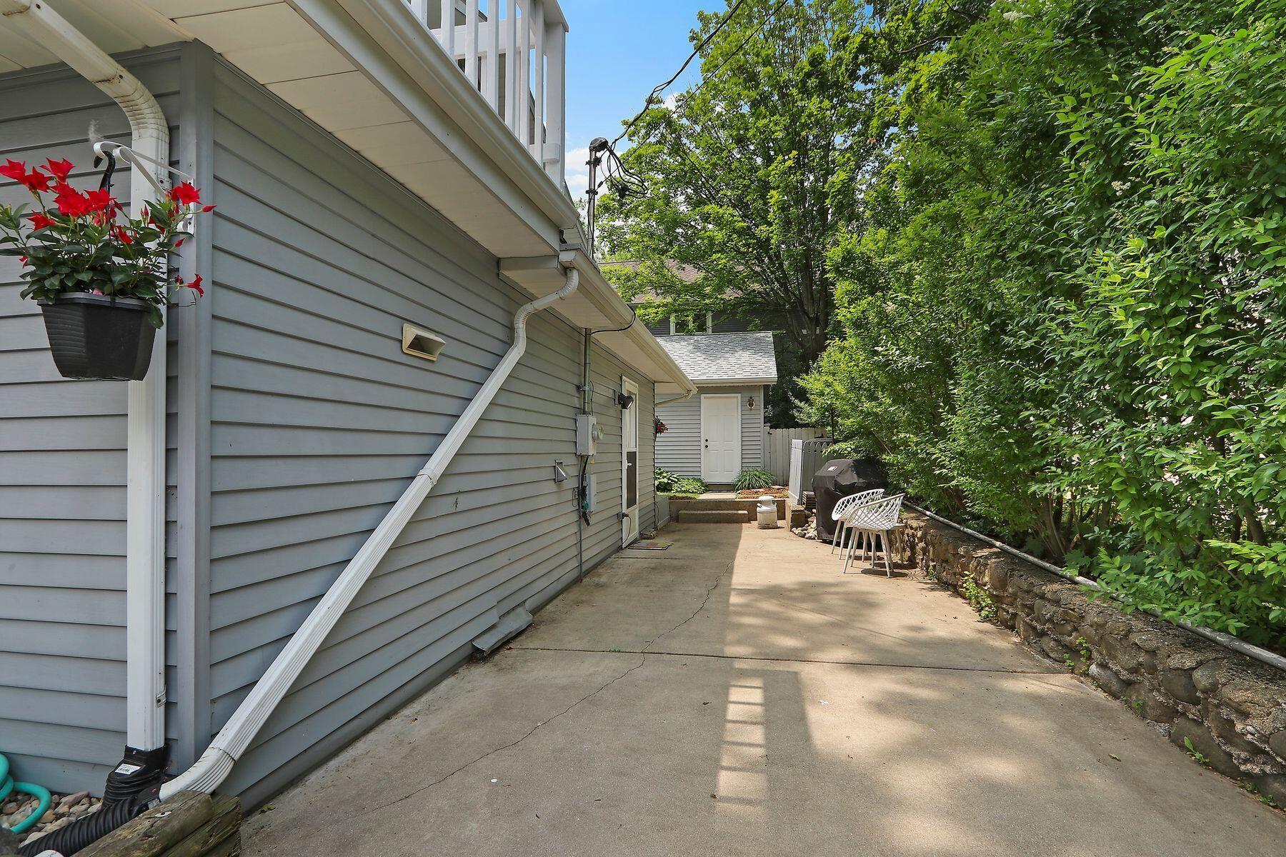 170 Big Foot St