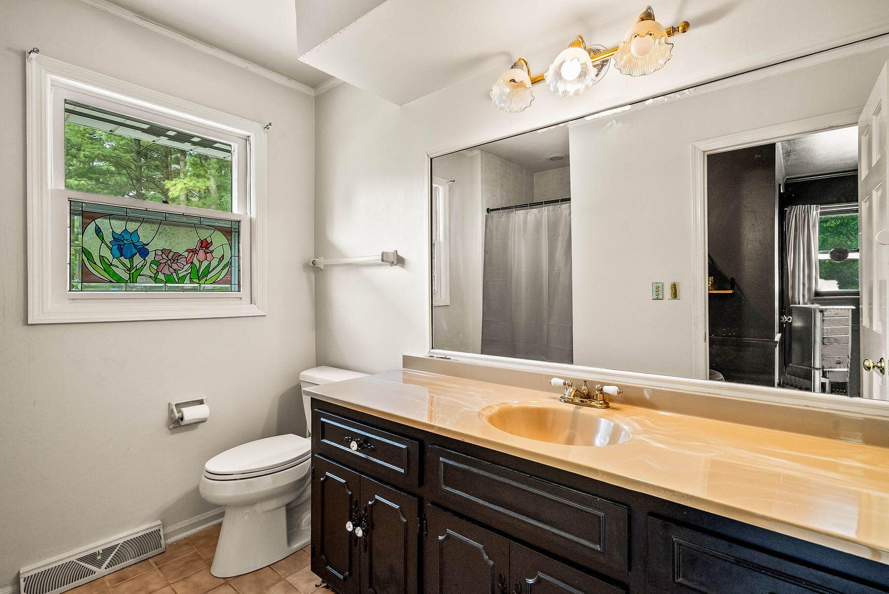 10930 Hidden Valley Dr
