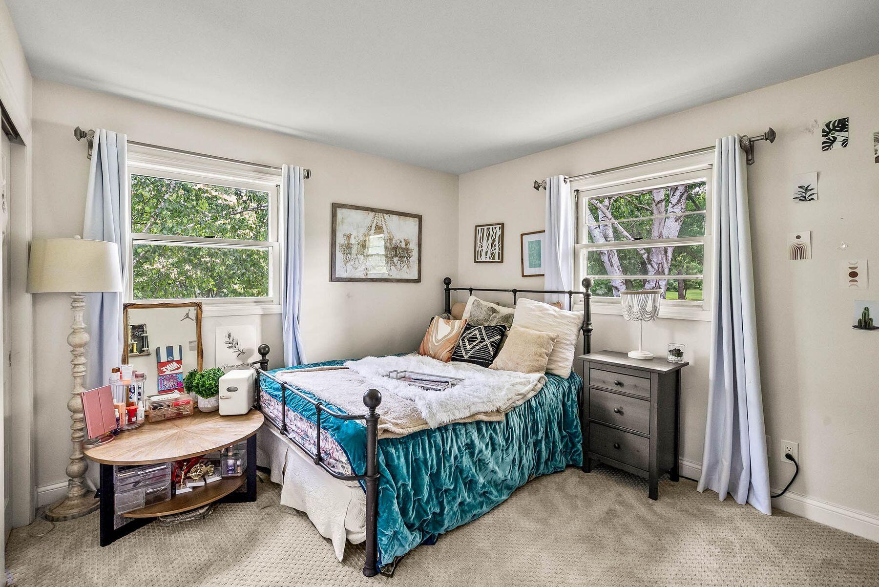 10930 Hidden Valley Dr