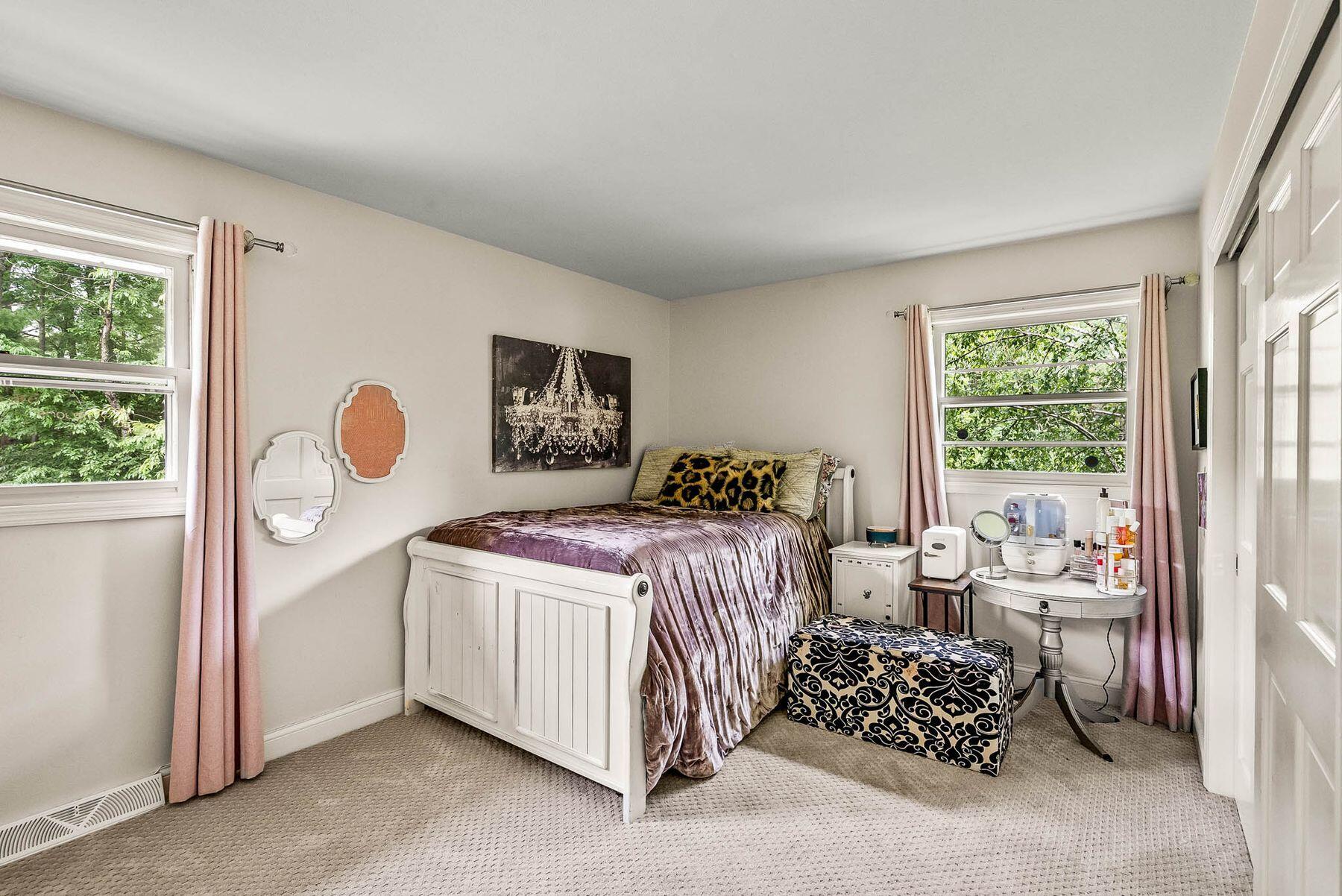 10930 Hidden Valley Dr