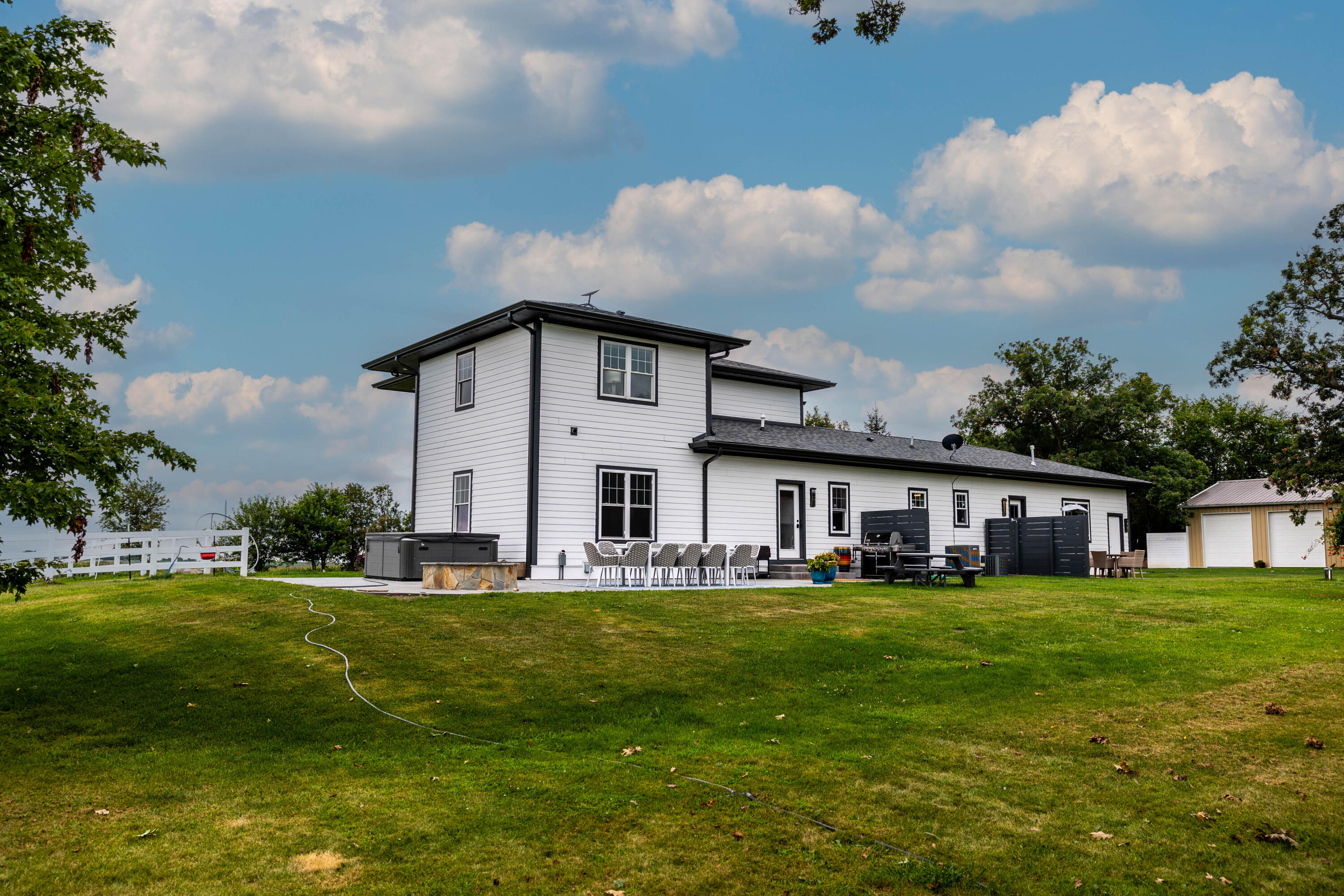 W1940 County Road D -