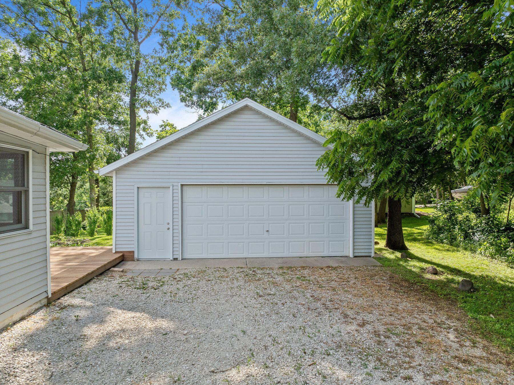 N3335 University Rd