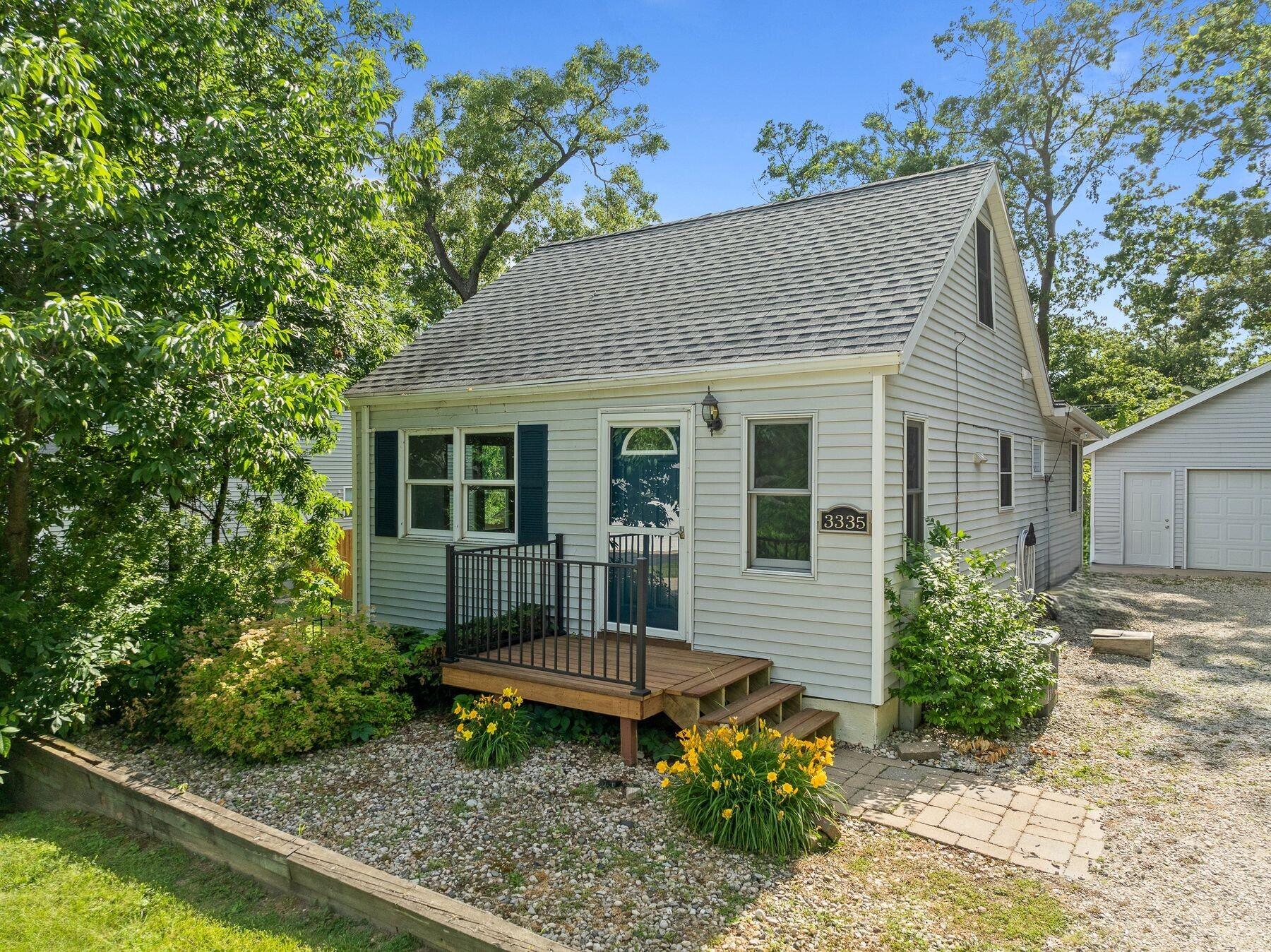 N3335 University Rd