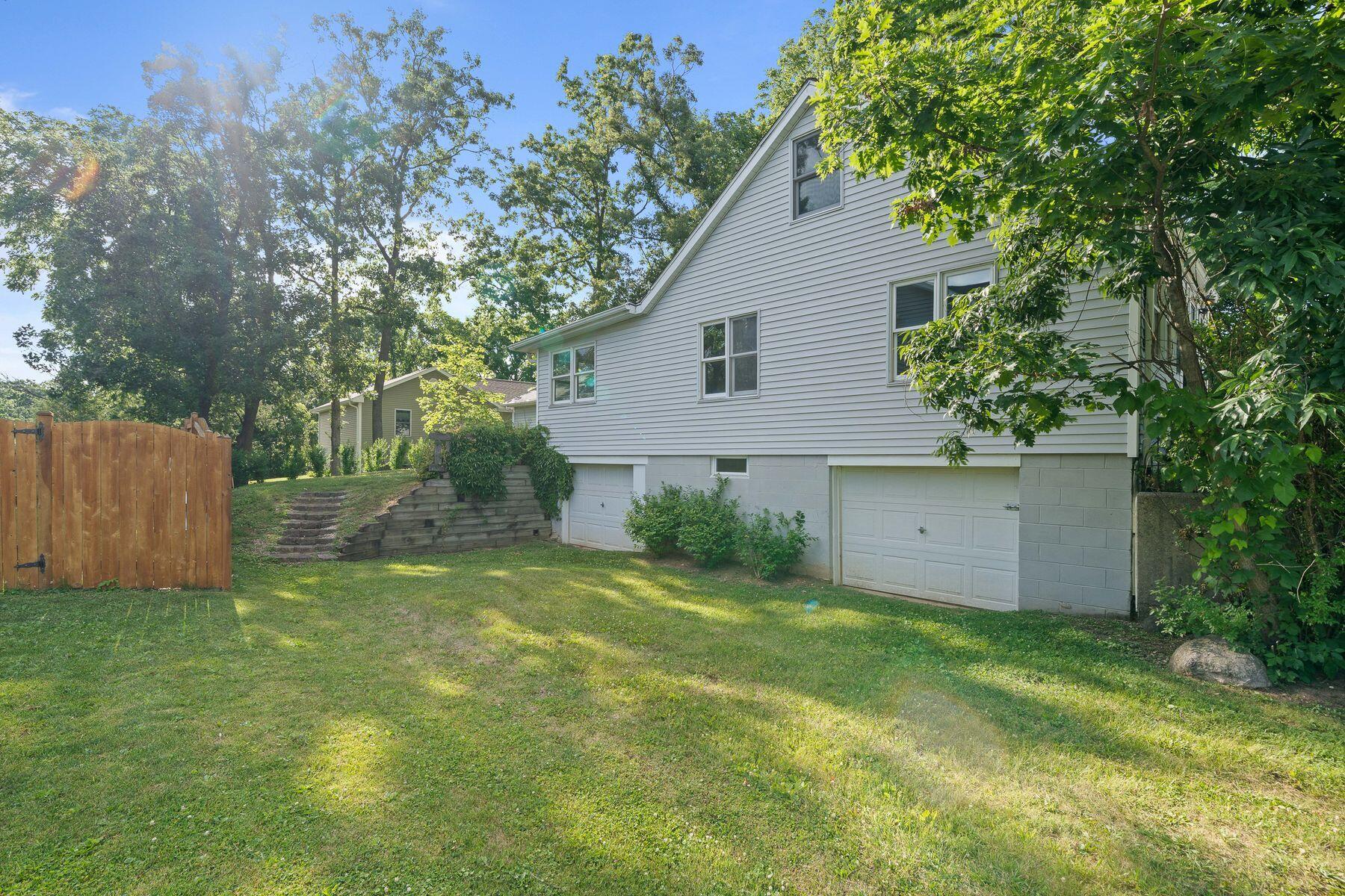 N3335 University Rd