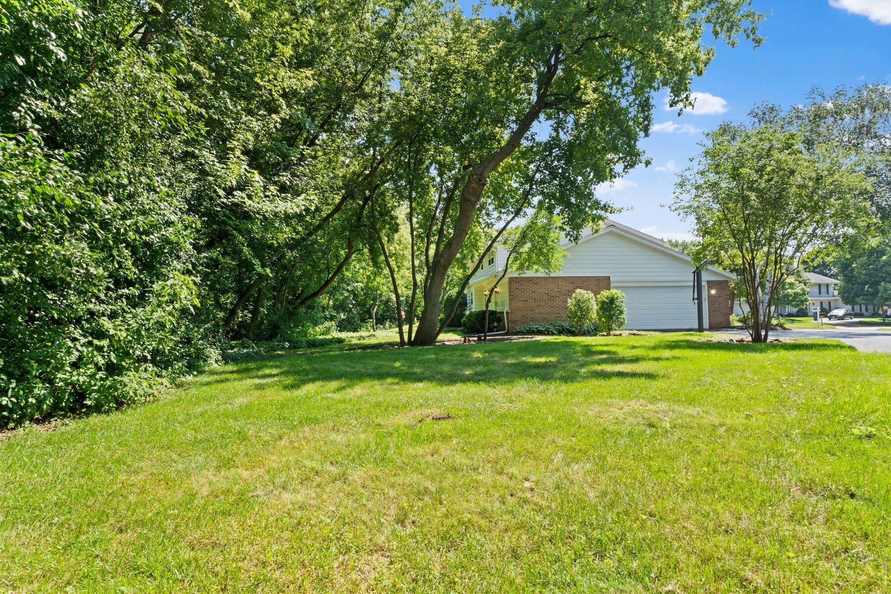 21330 Almesbury Ct