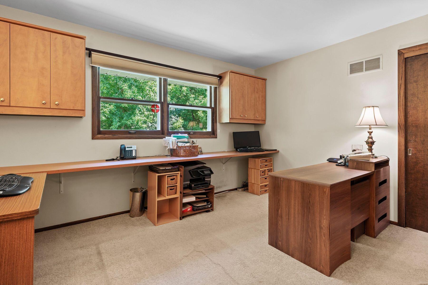 21330 Almesbury Ct
