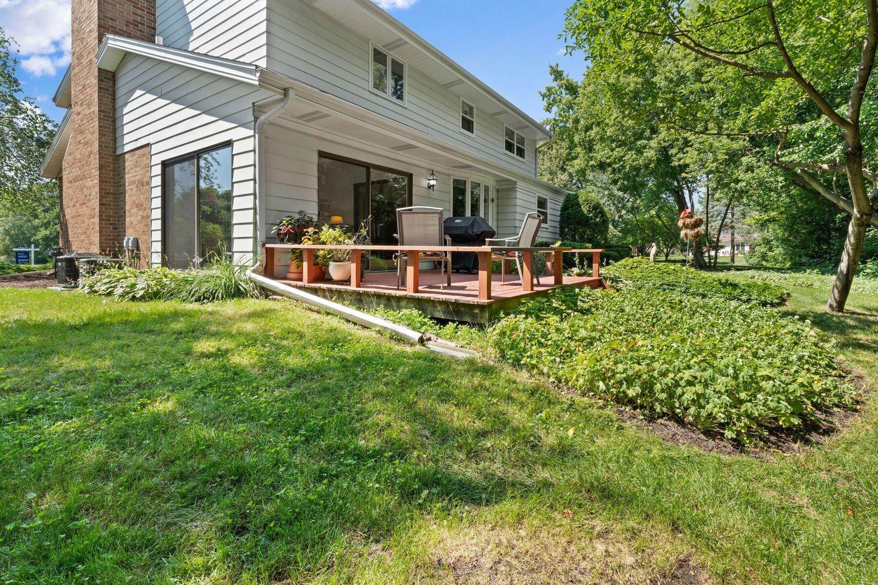 21330 Almesbury Ct