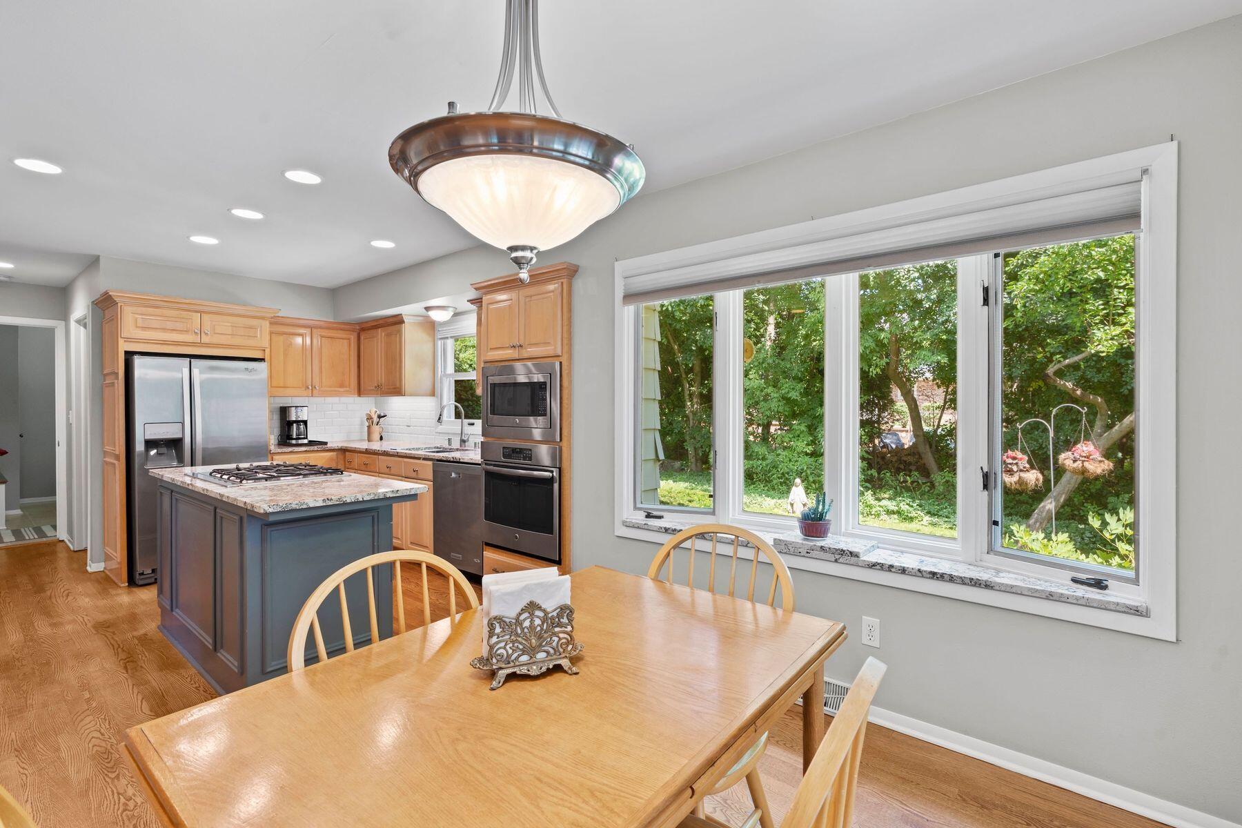 21330 Almesbury Ct
