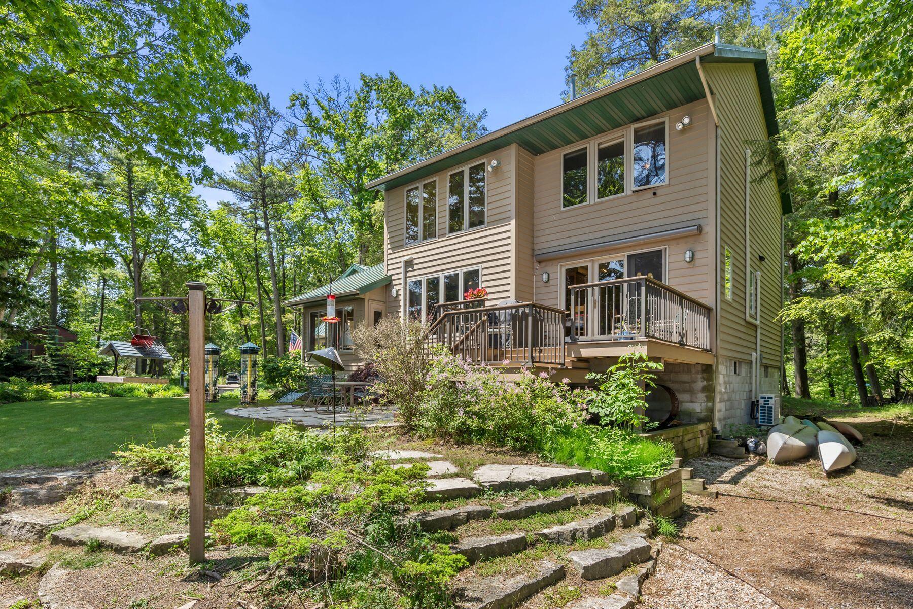 N2315 Foster Rd N