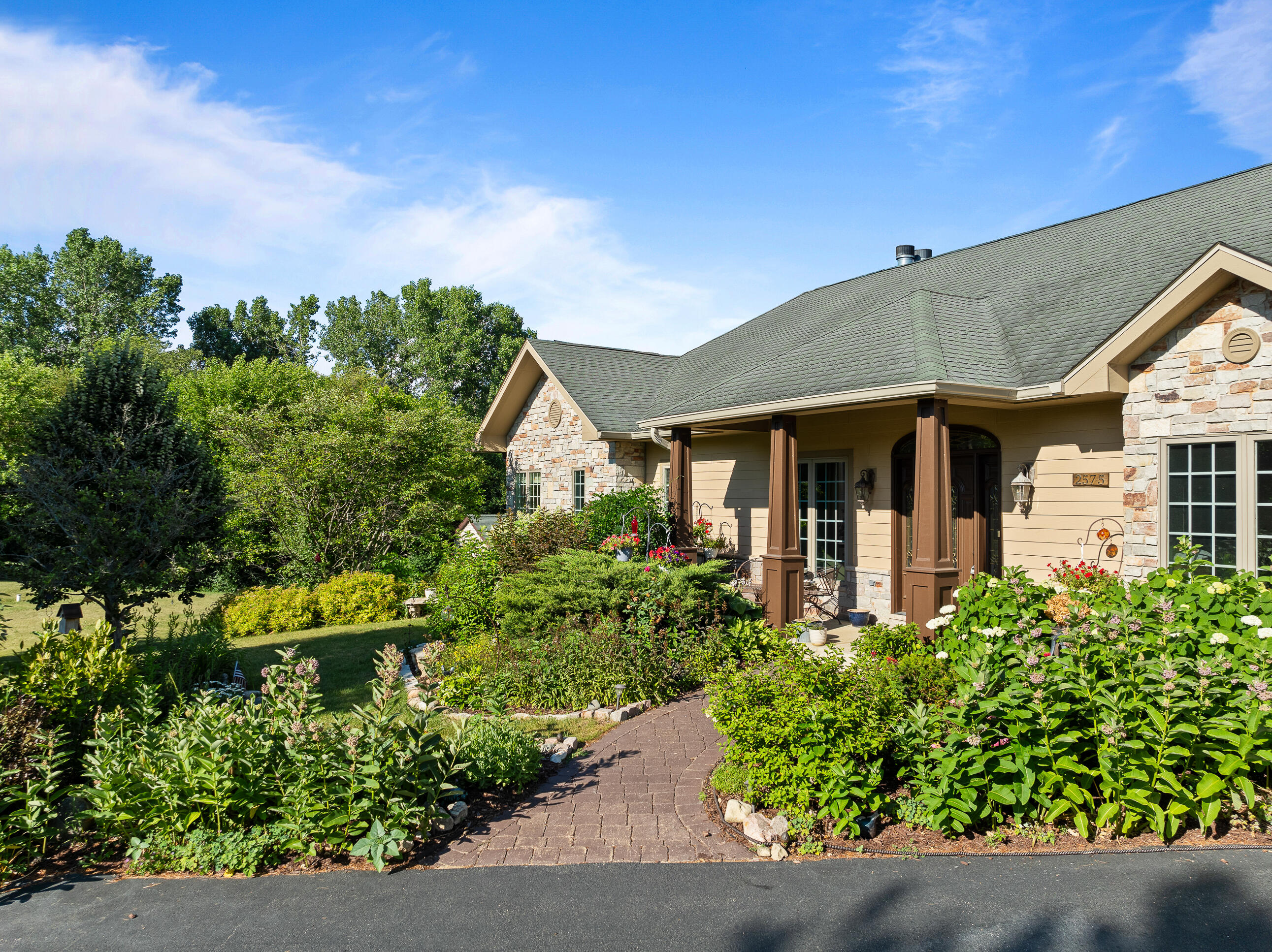 2575 Back Rd