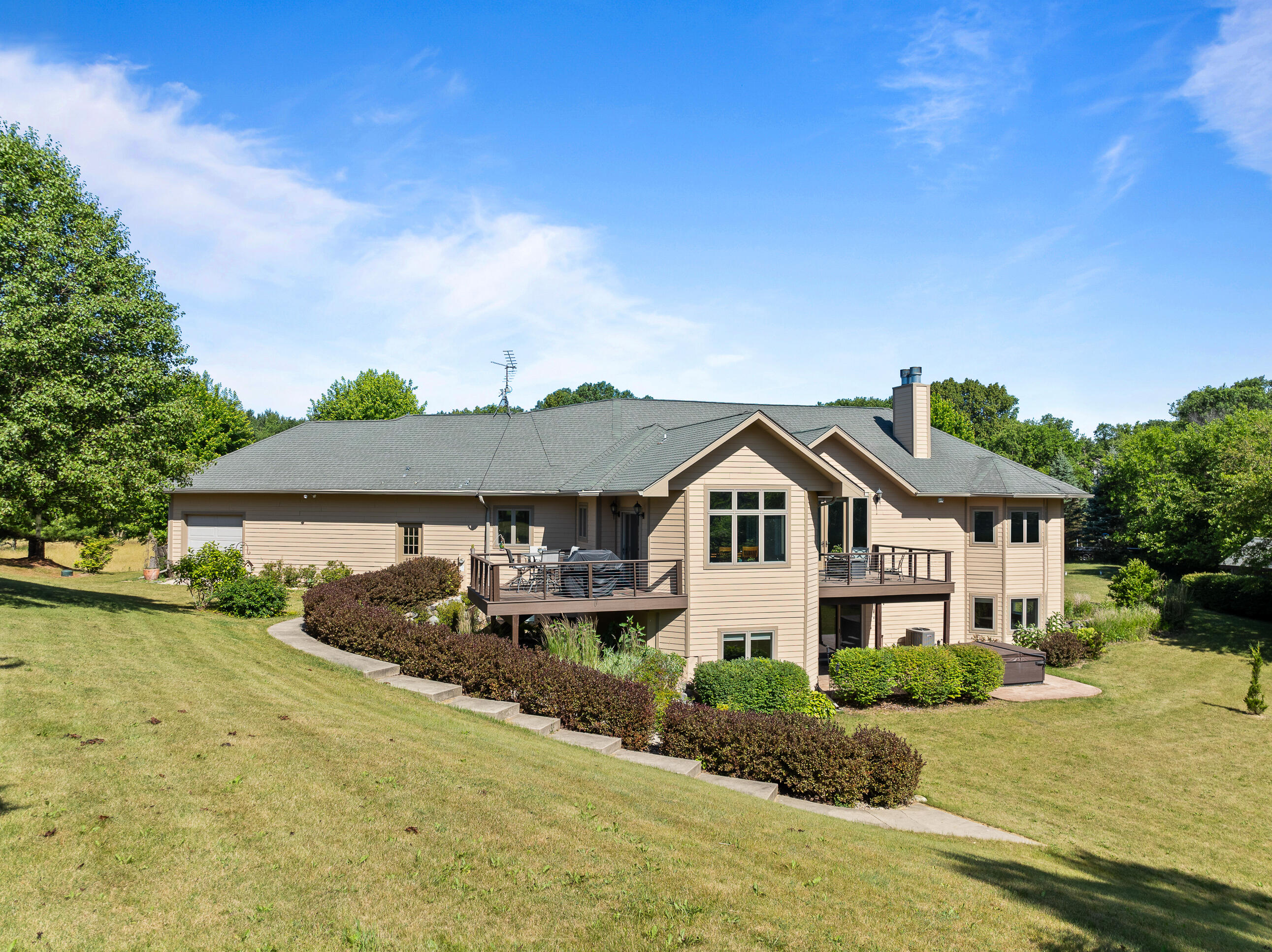 2575 Back Rd