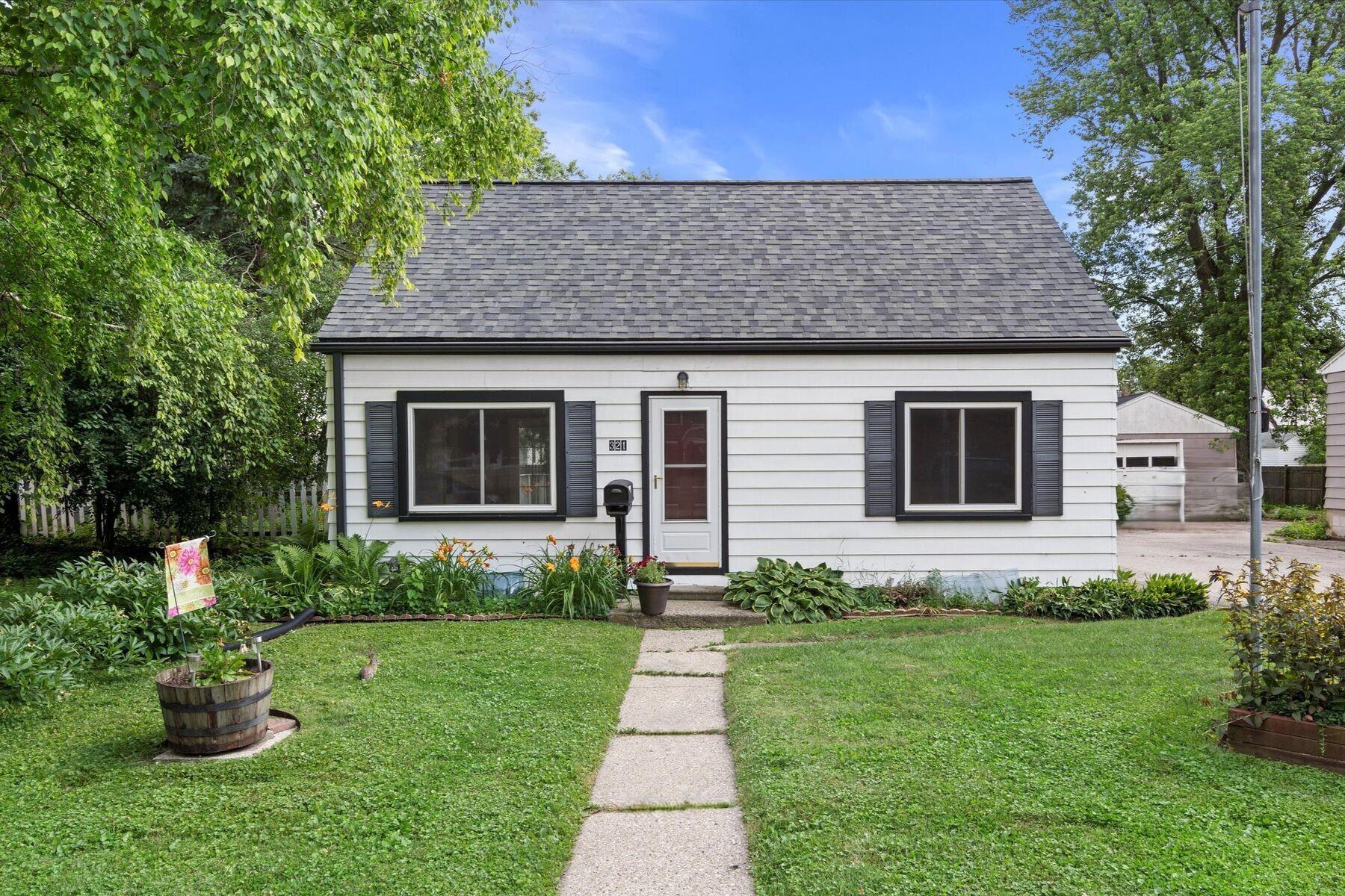 321 Palmer St