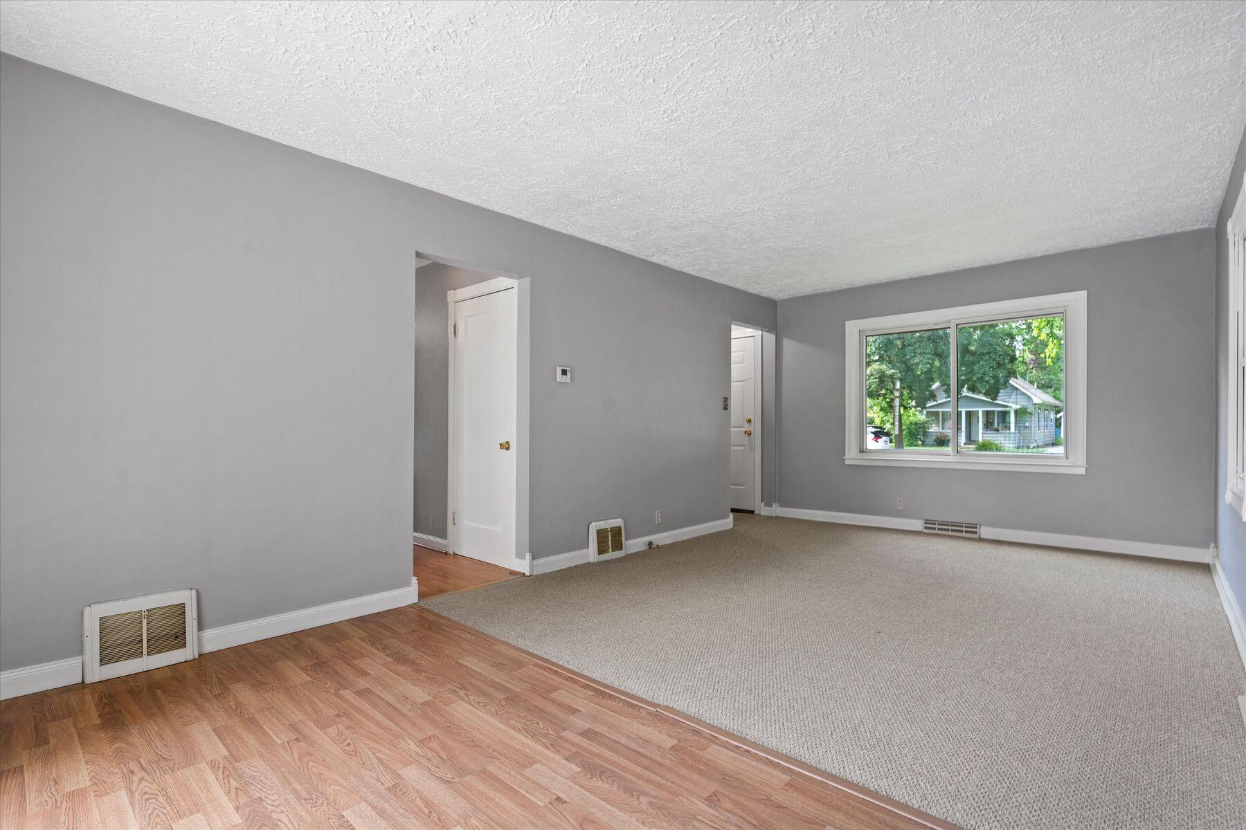 321 Palmer St