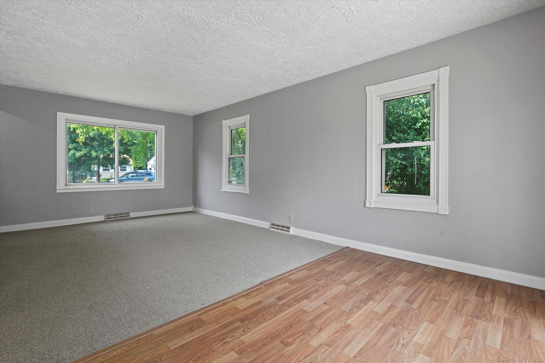 321 Palmer St